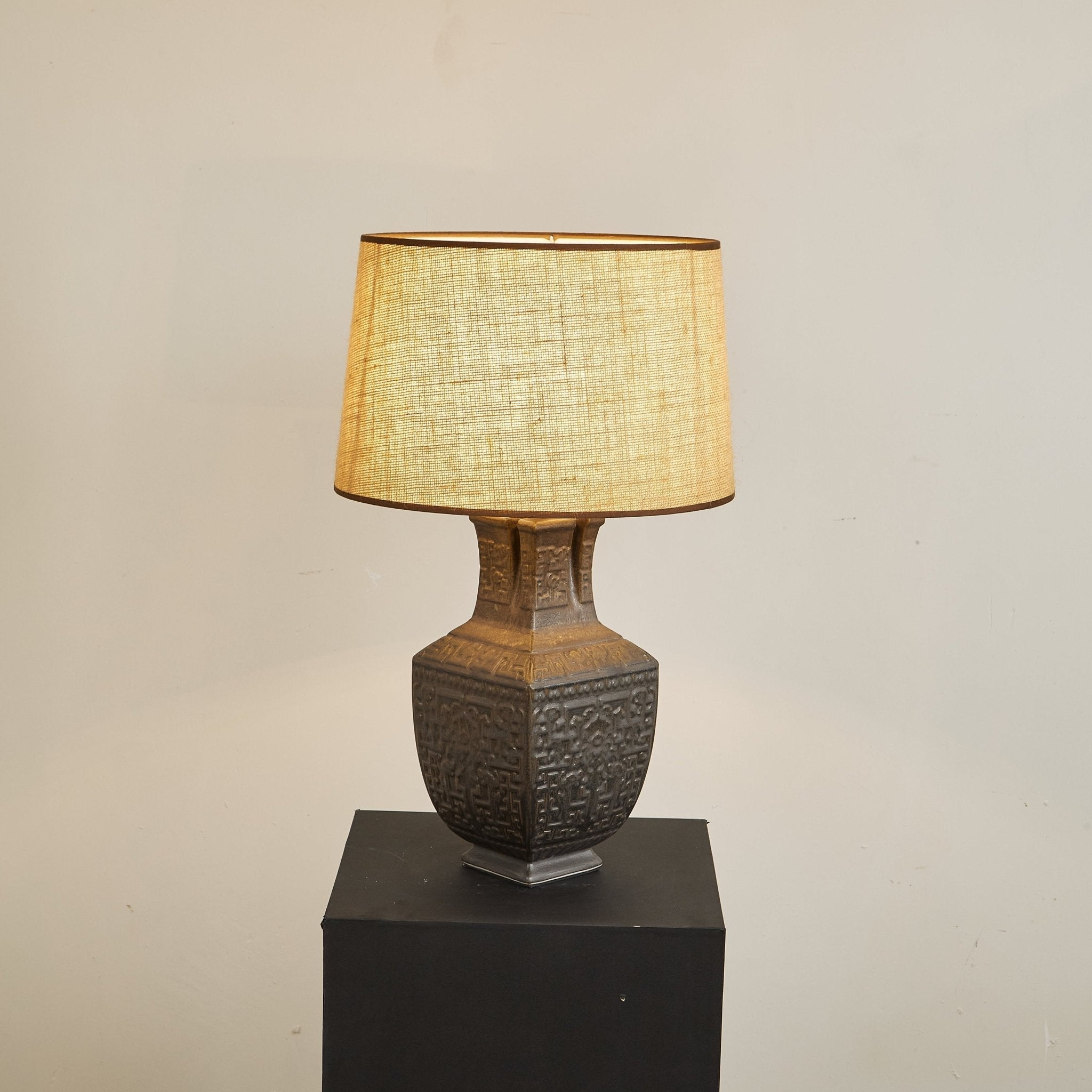 Echo Vintage Fabric Table Lamp-Neutral Decor