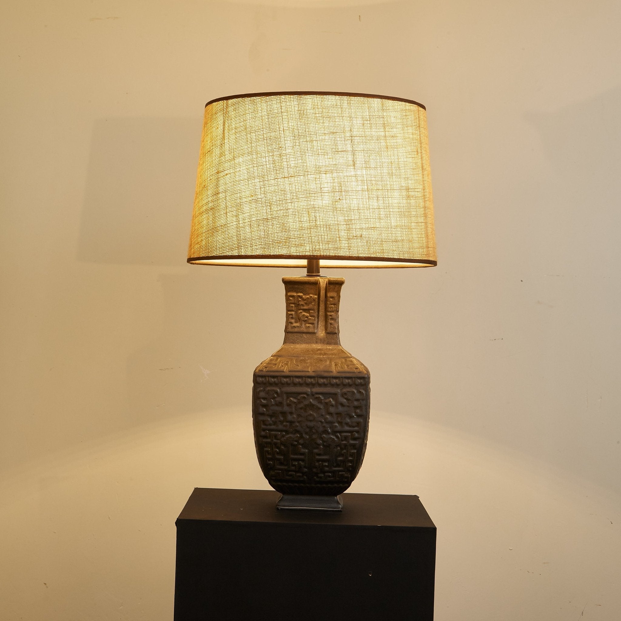 Echo Vintage Fabric Table Lamp-Neutral Decor