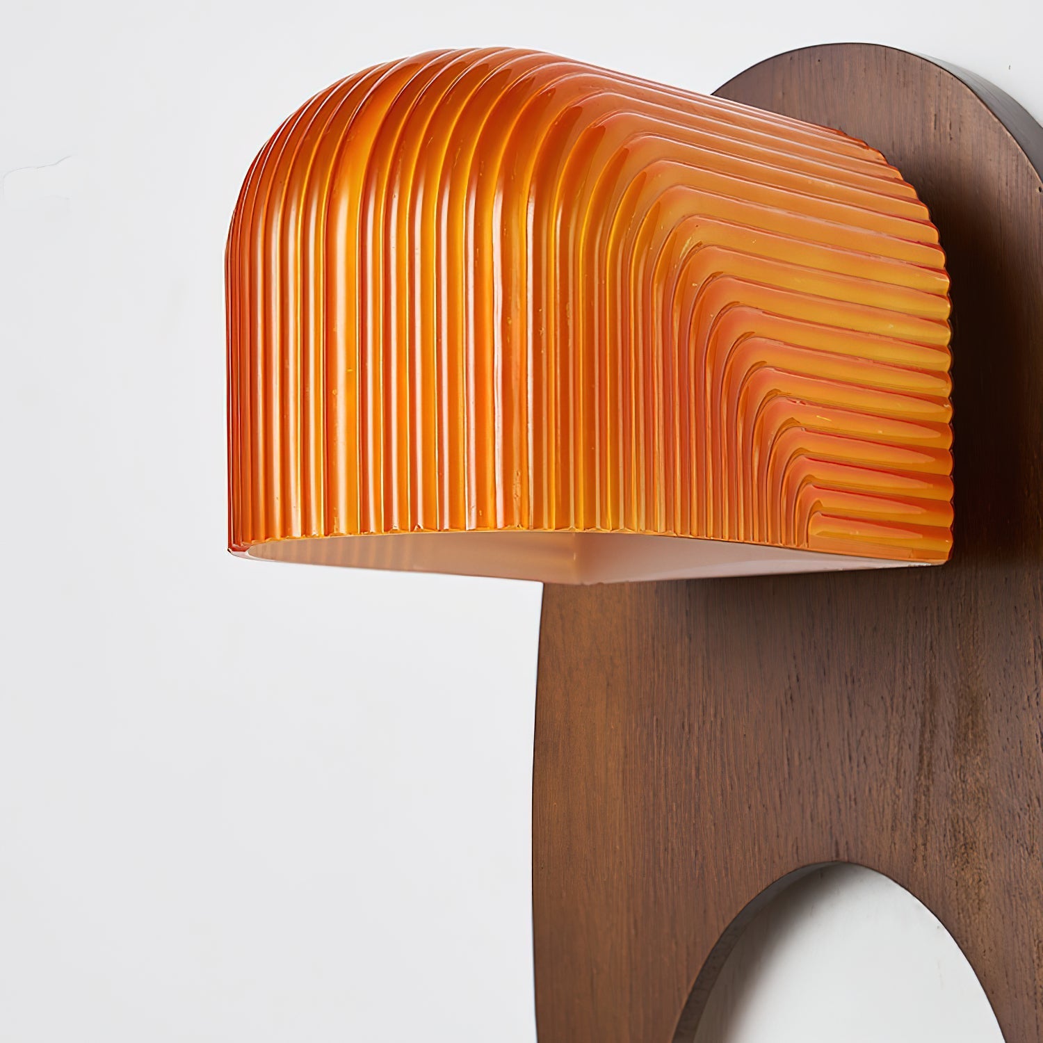 Ambria Wall Lamp