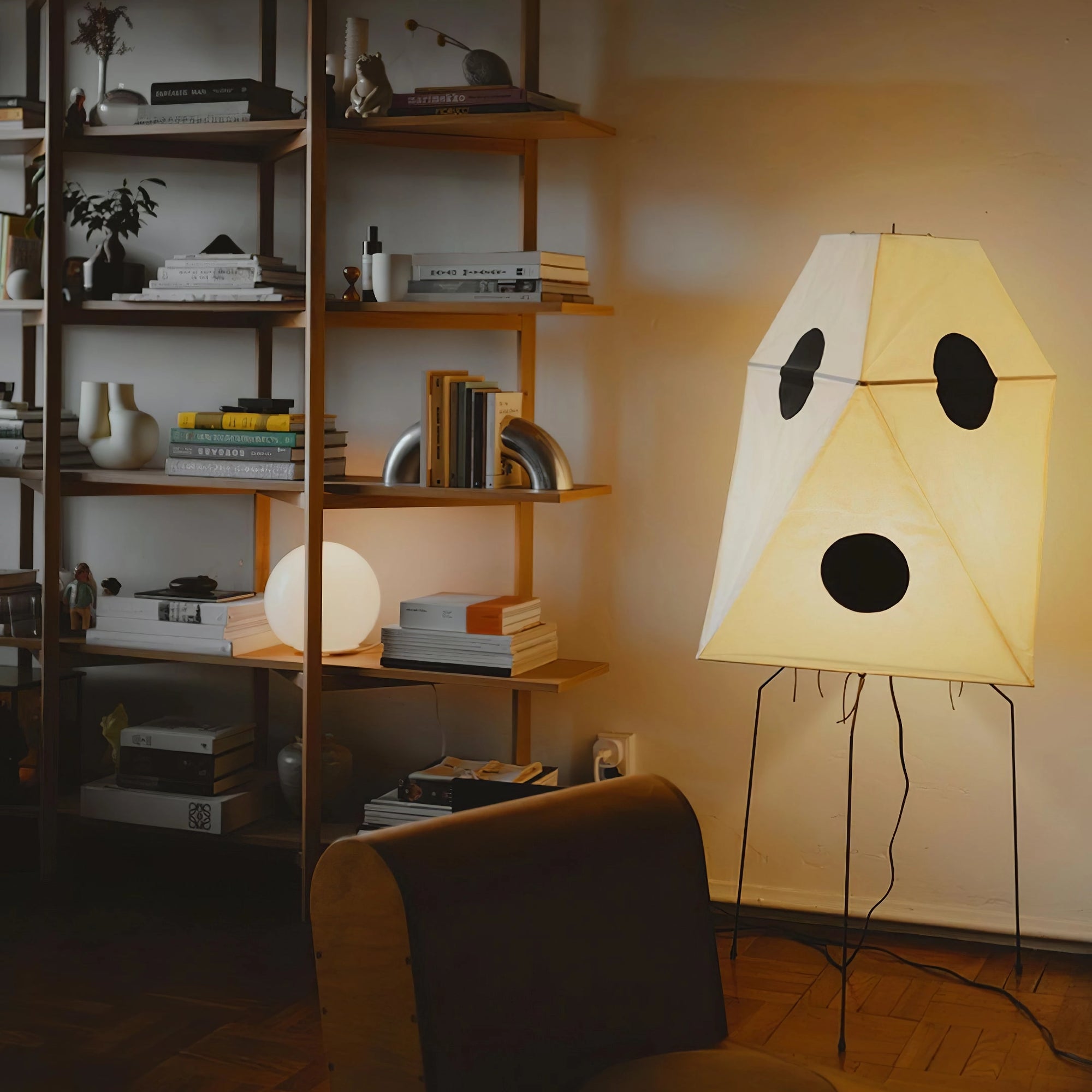 Sath Artistic Fabric Floor Lamp-Neutral Decor