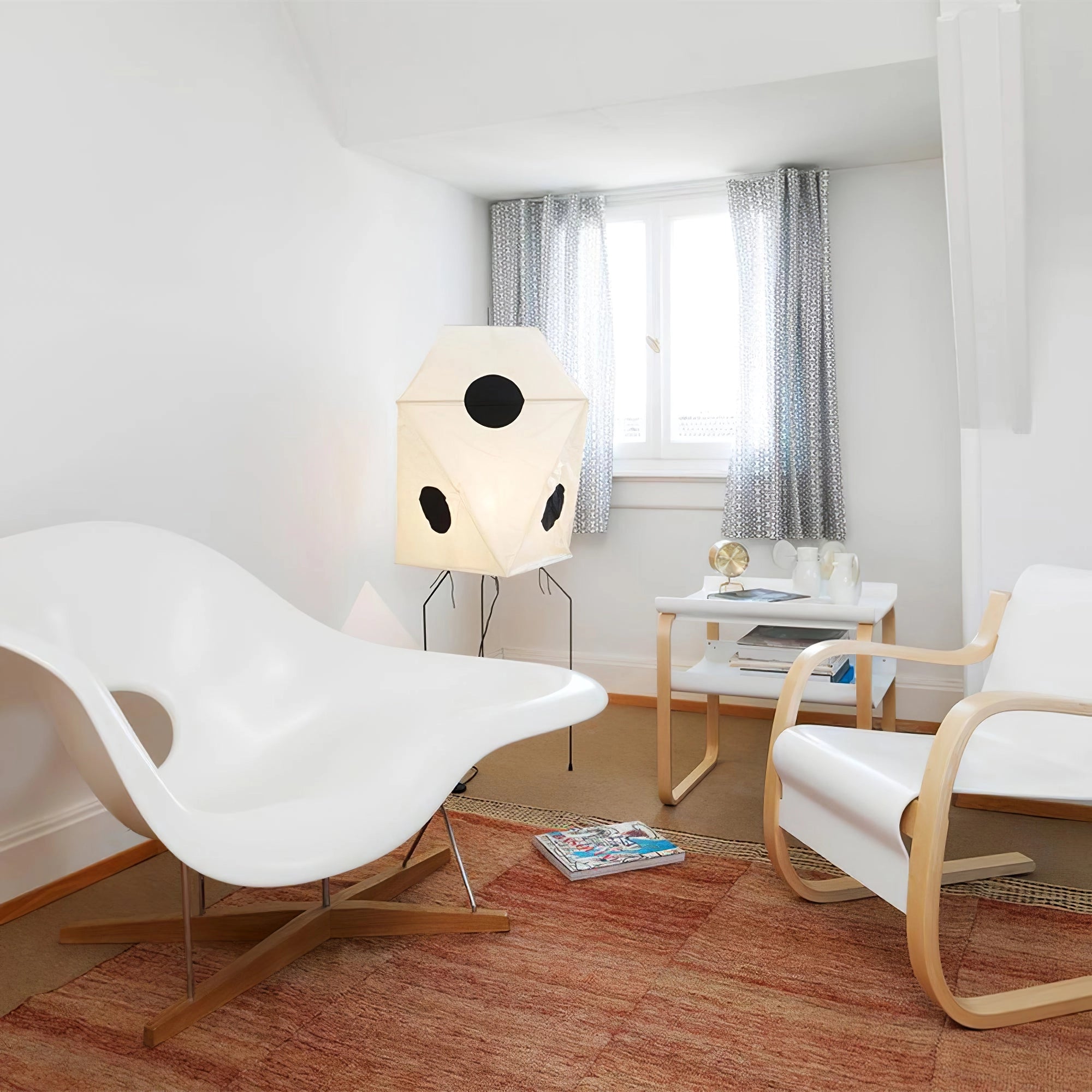 Sath Artistic Fabric Floor Lamp-Neutral Decor