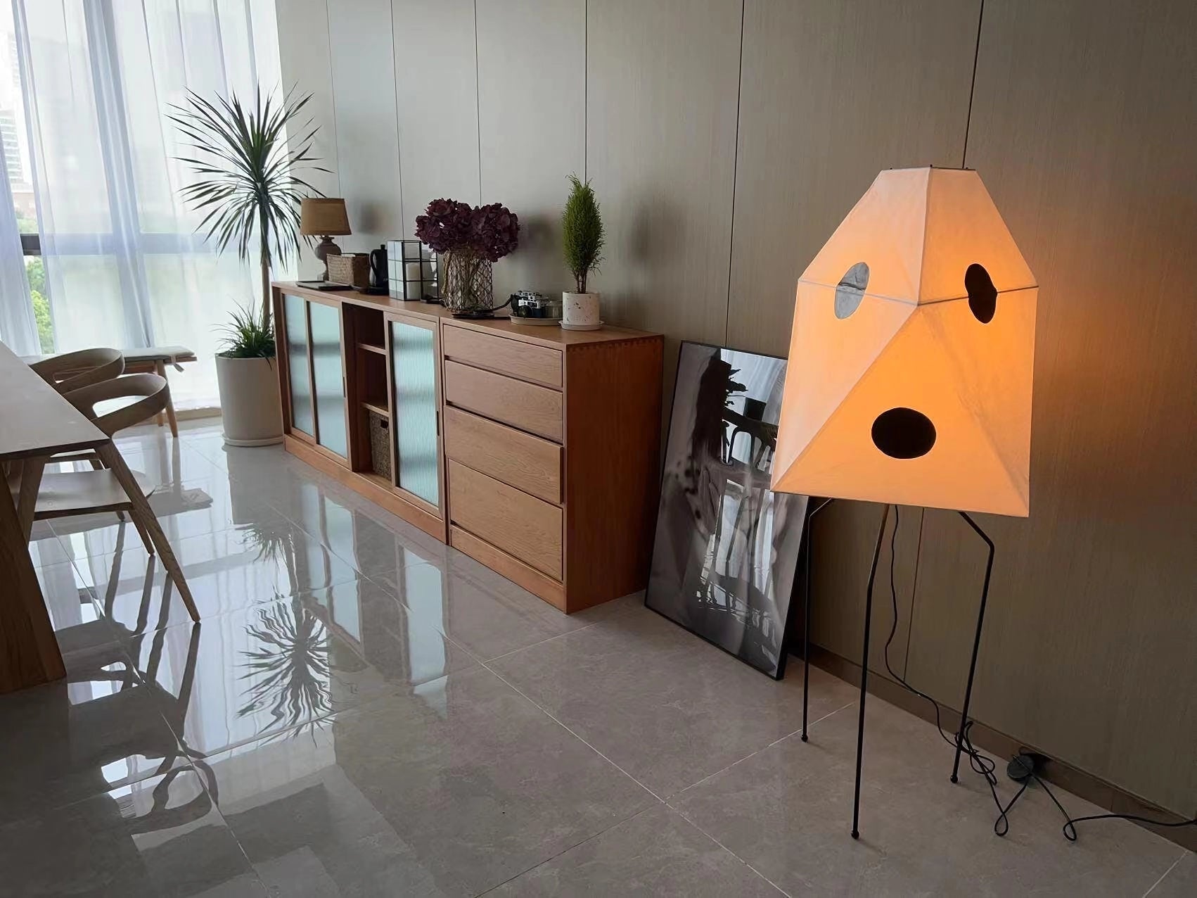 Sath Artistic Fabric Floor Lamp-Neutral Decor