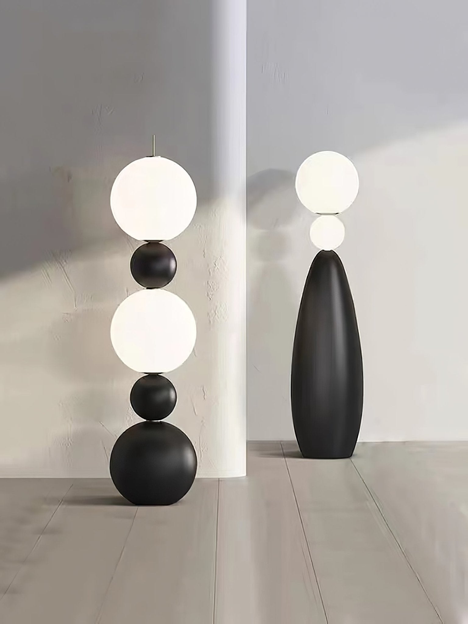 Ervynel Spherical Black Floor Lamp-Neutral Decor
