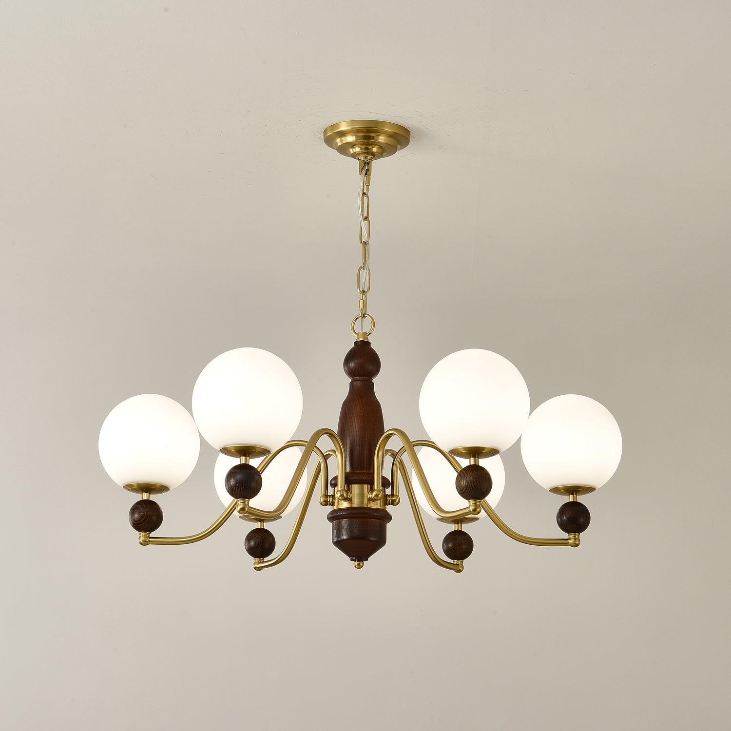 Goswen Chandelier Wood & Brass Globe-Neutral Decor