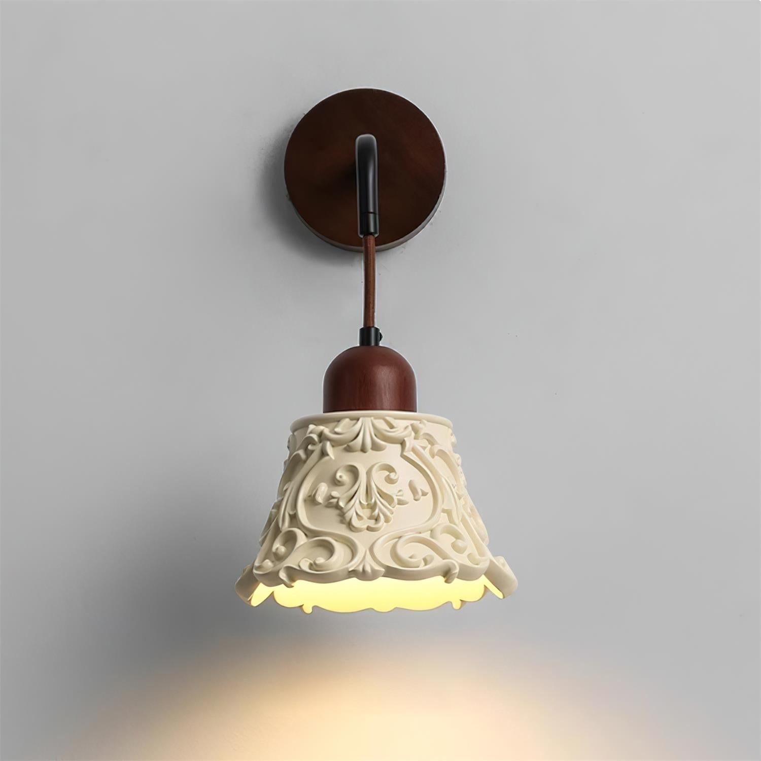 Isolde Wall Lamp