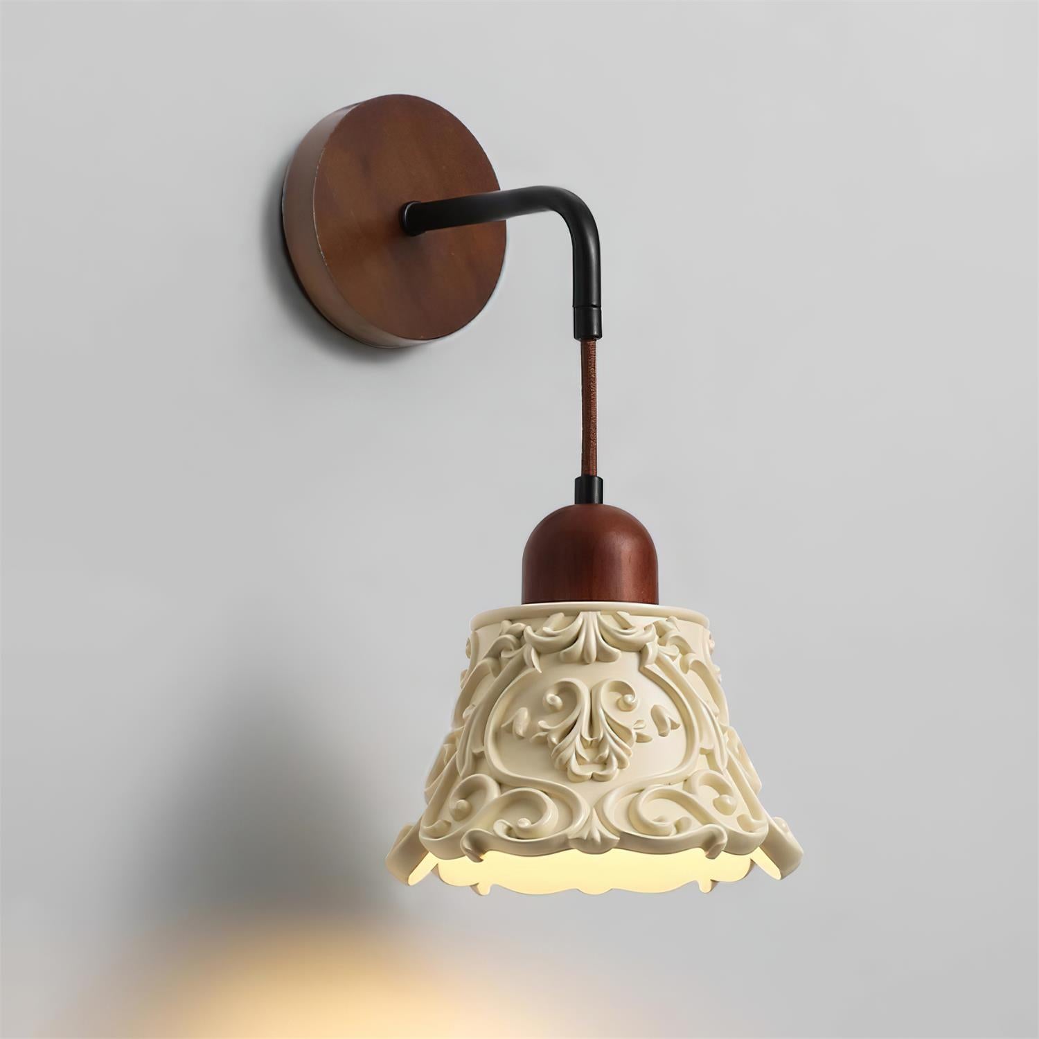 Isolde Wall Lamp