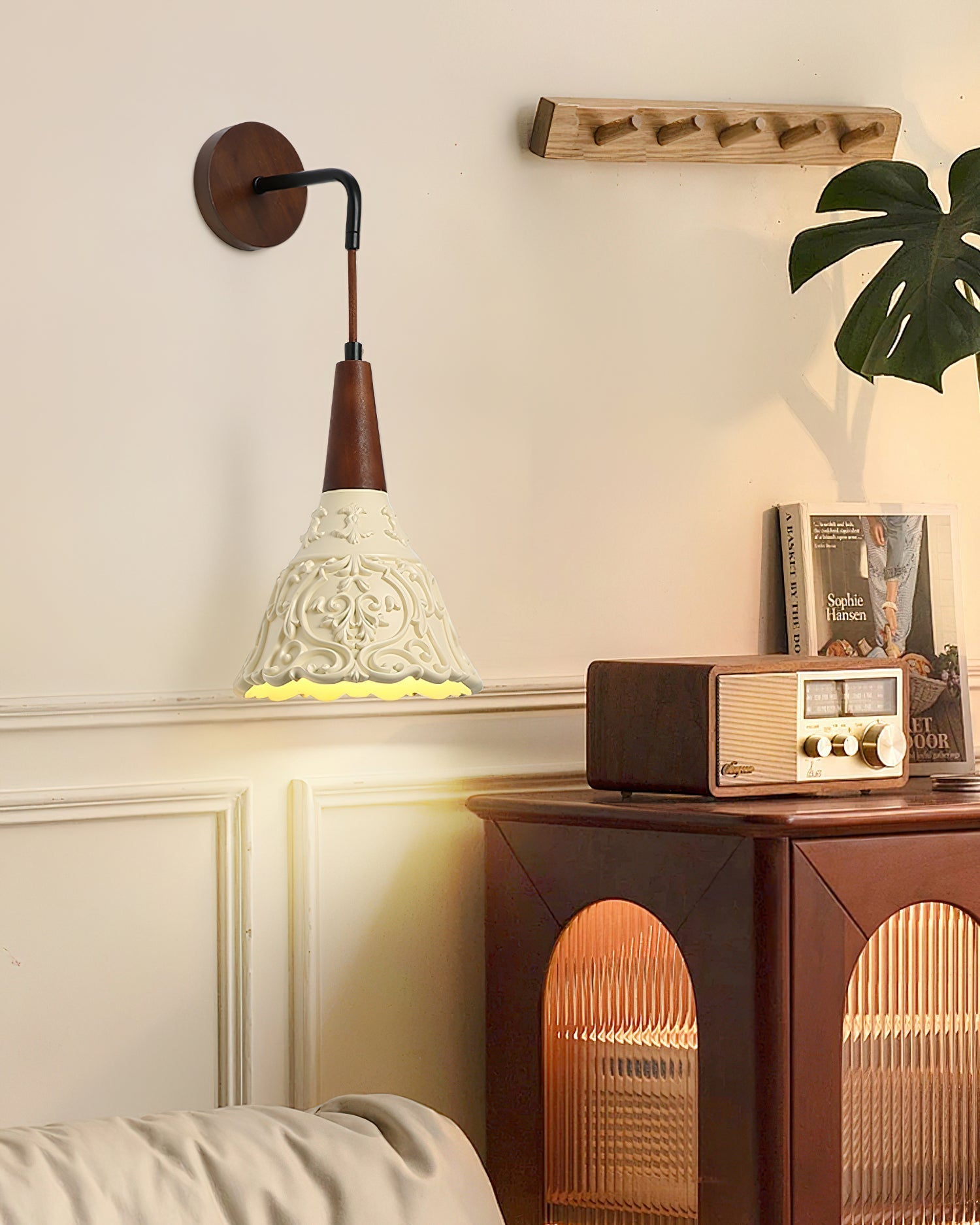 Isolde Wall Lamp