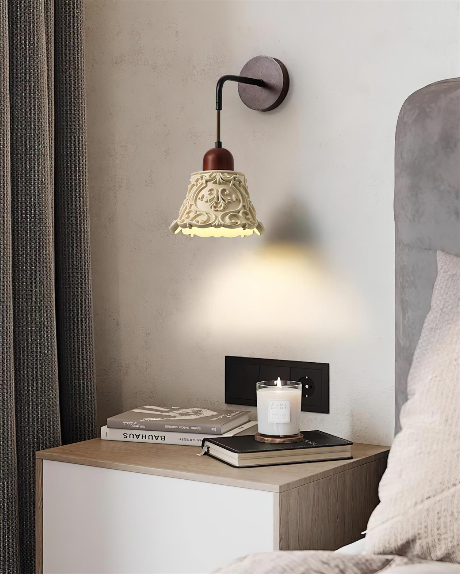 Isolde Wall Lamp