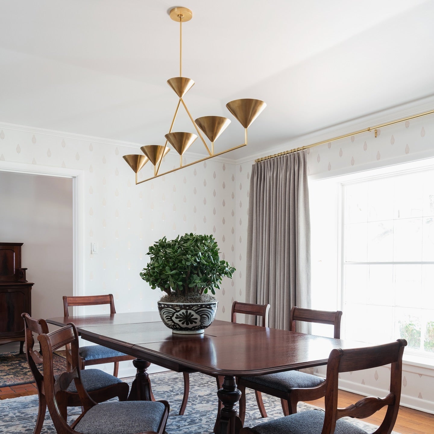 Ulveleth Linear Chandelier