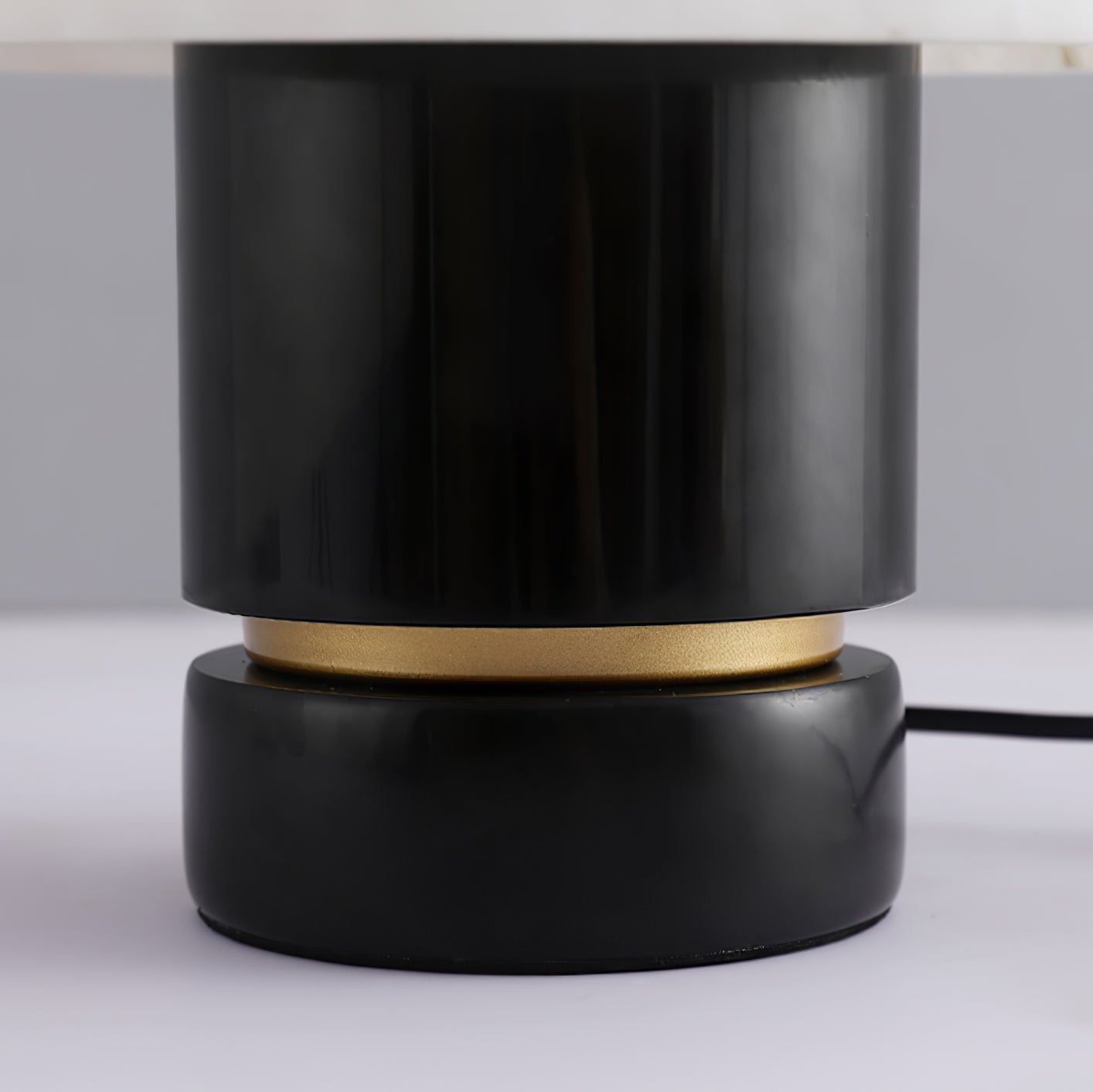 Elmarir Ribbed Alabaster Table Lamp-Neutral Decor