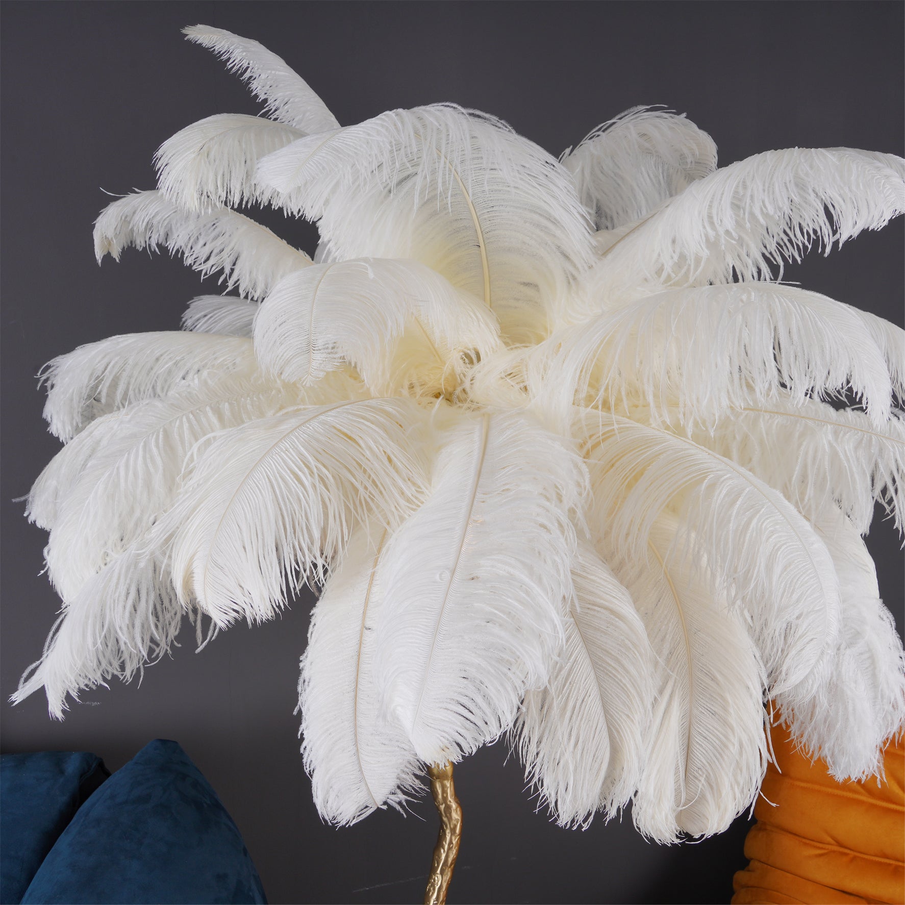 Selis Feather Brass Floor Lamp-Neutral Decor