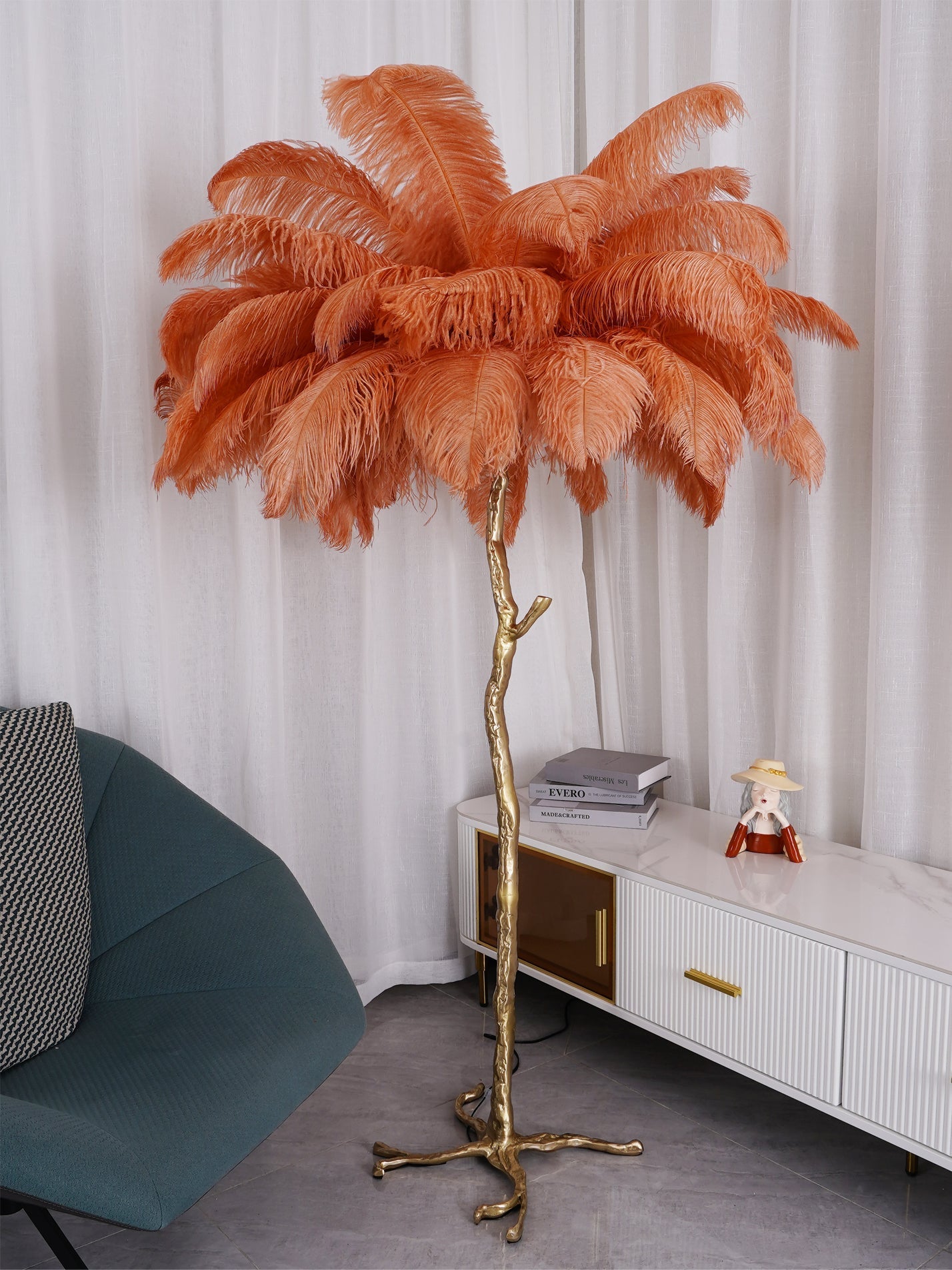 Selis Feather Brass Floor Lamp-Neutral Decor