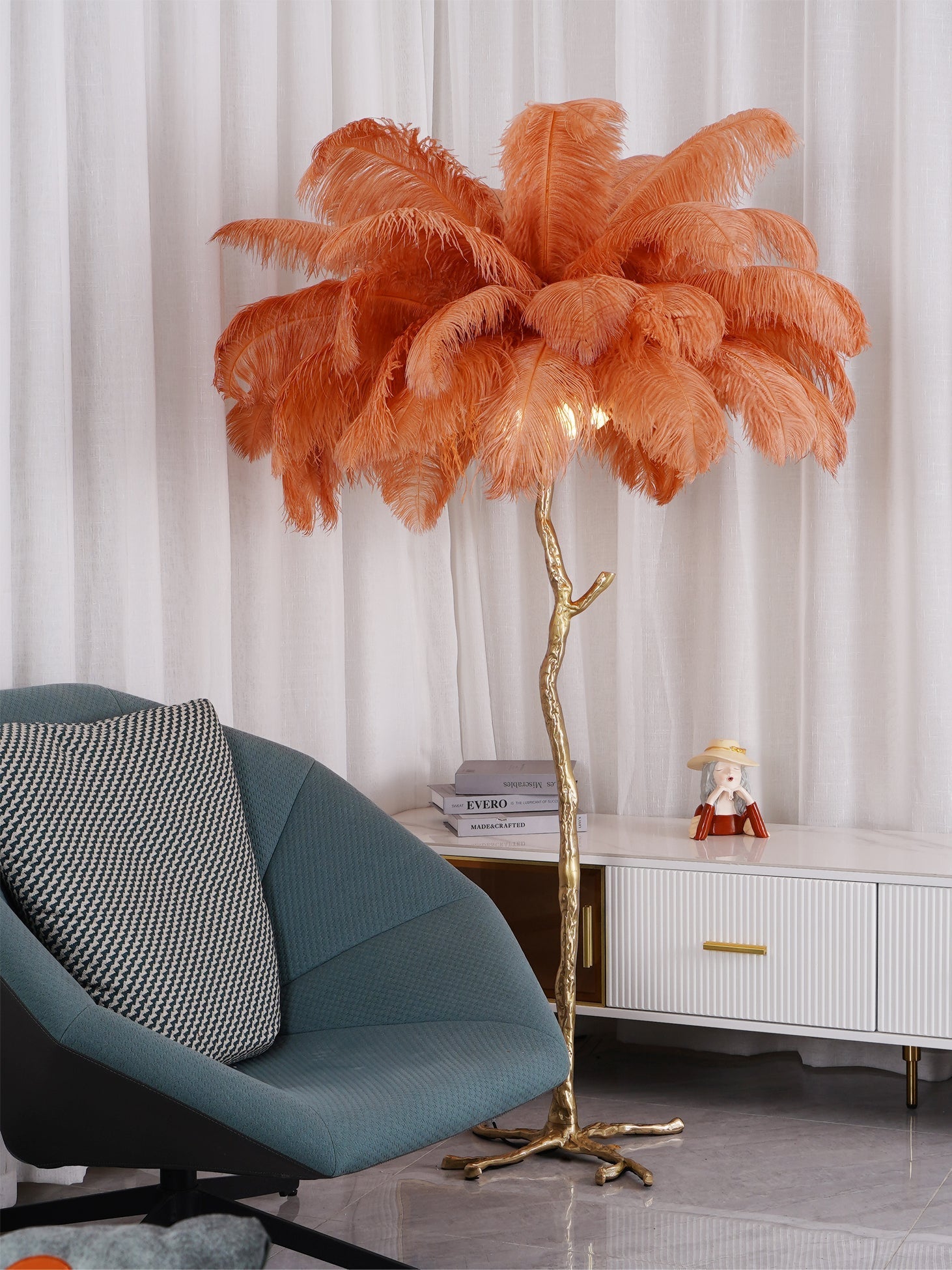 Selis Feather Brass Floor Lamp-Neutral Decor