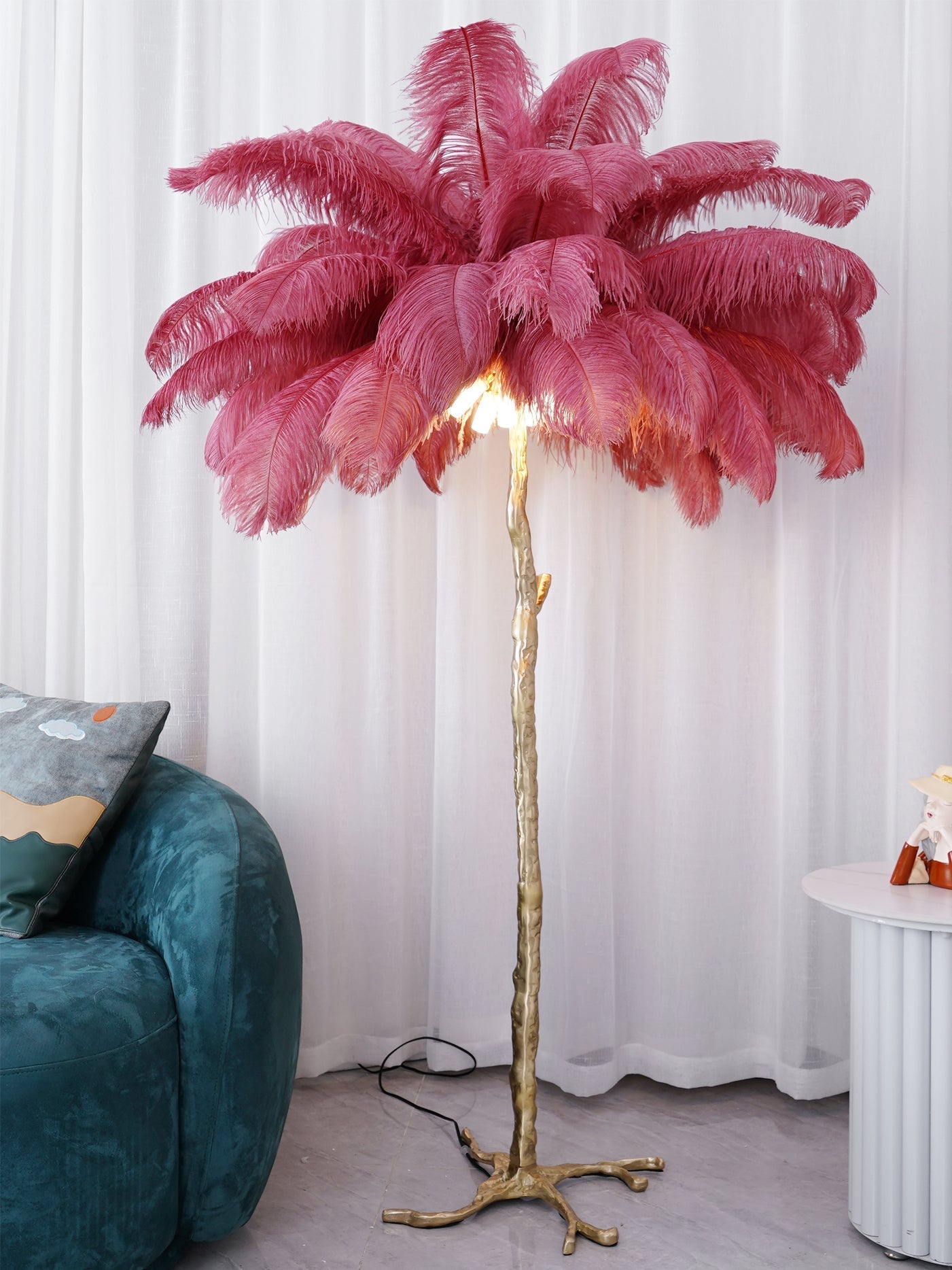 Selis Feather Brass Floor Lamp-Neutral Decor