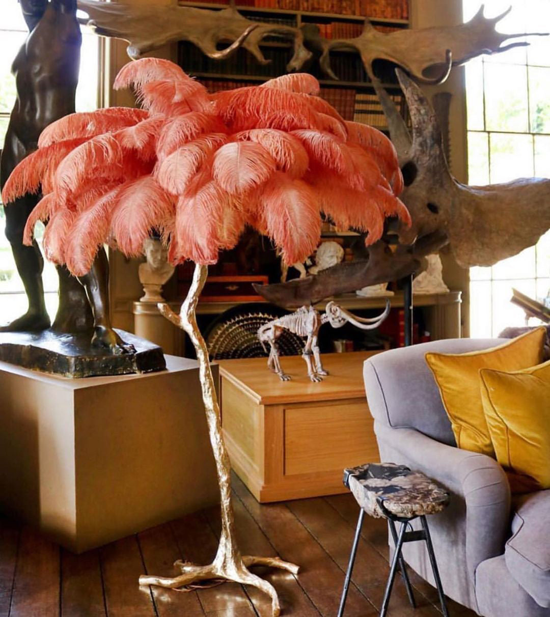 Selis Feather Brass Floor Lamp-Neutral Decor