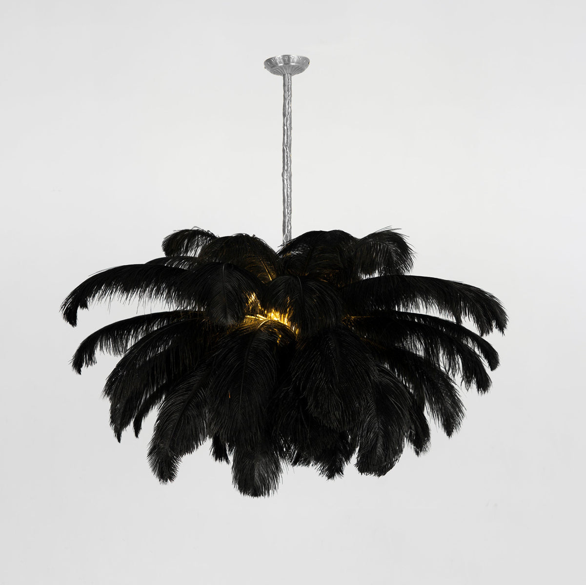 Lustra Chandelier Ostrich Feather Large Brass Stem-Neutral Decor