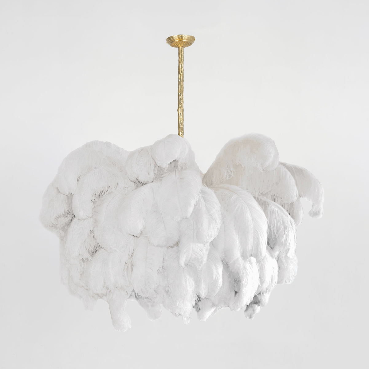 Lustra Chandelier Ostrich Feather Large Brass Stem-Neutral Decor