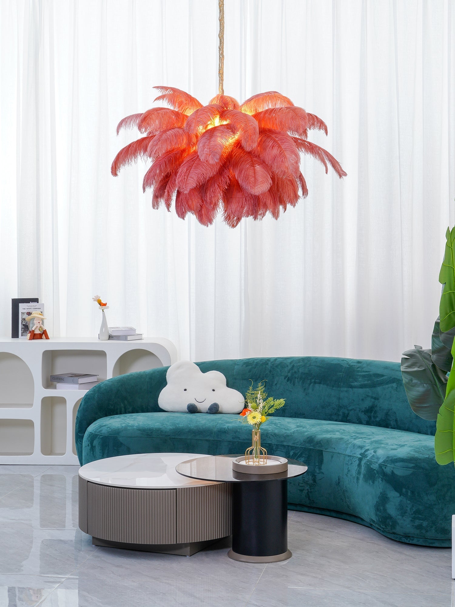 Lustra Chandelier Ostrich Feather Large Brass Stem-Neutral Decor