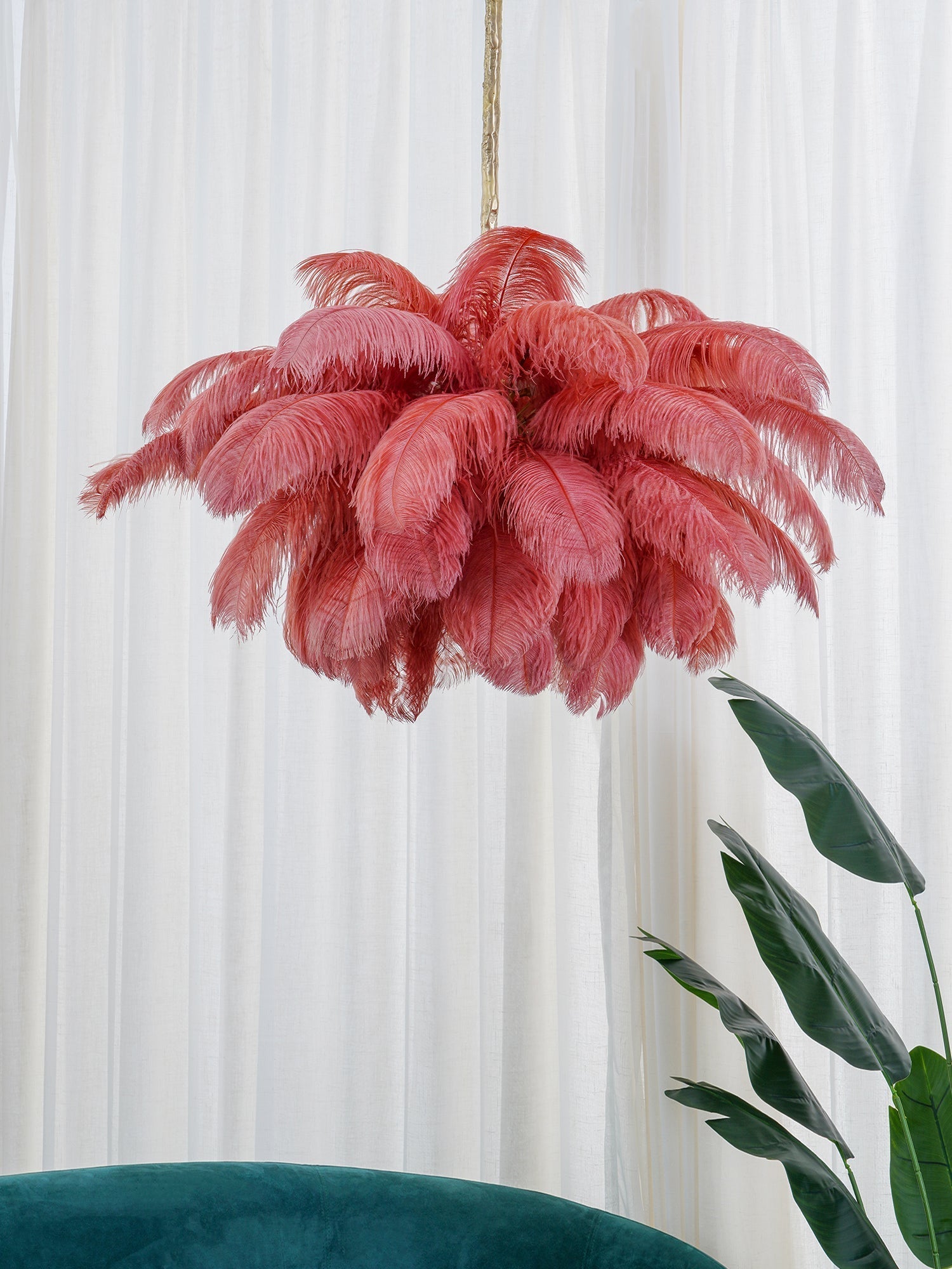 Lustra Chandelier Ostrich Feather Large Brass Stem-Neutral Decor