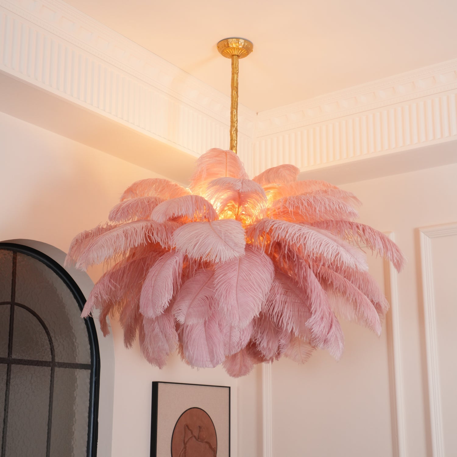 Lustra Chandelier Ostrich Feather Large Brass Stem-Neutral Decor