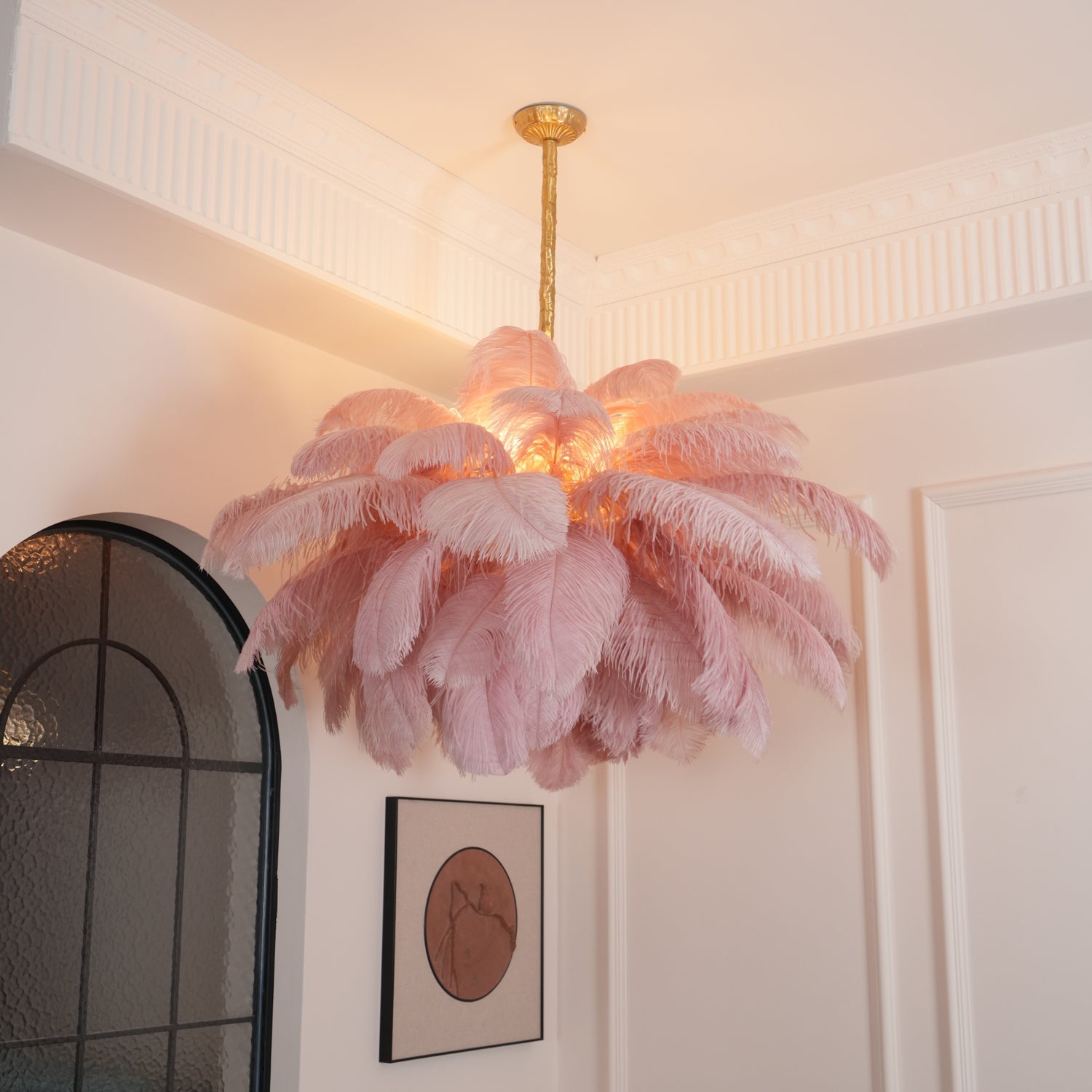 Lustra Chandelier Ostrich Feather Large Brass Stem-Neutral Decor
