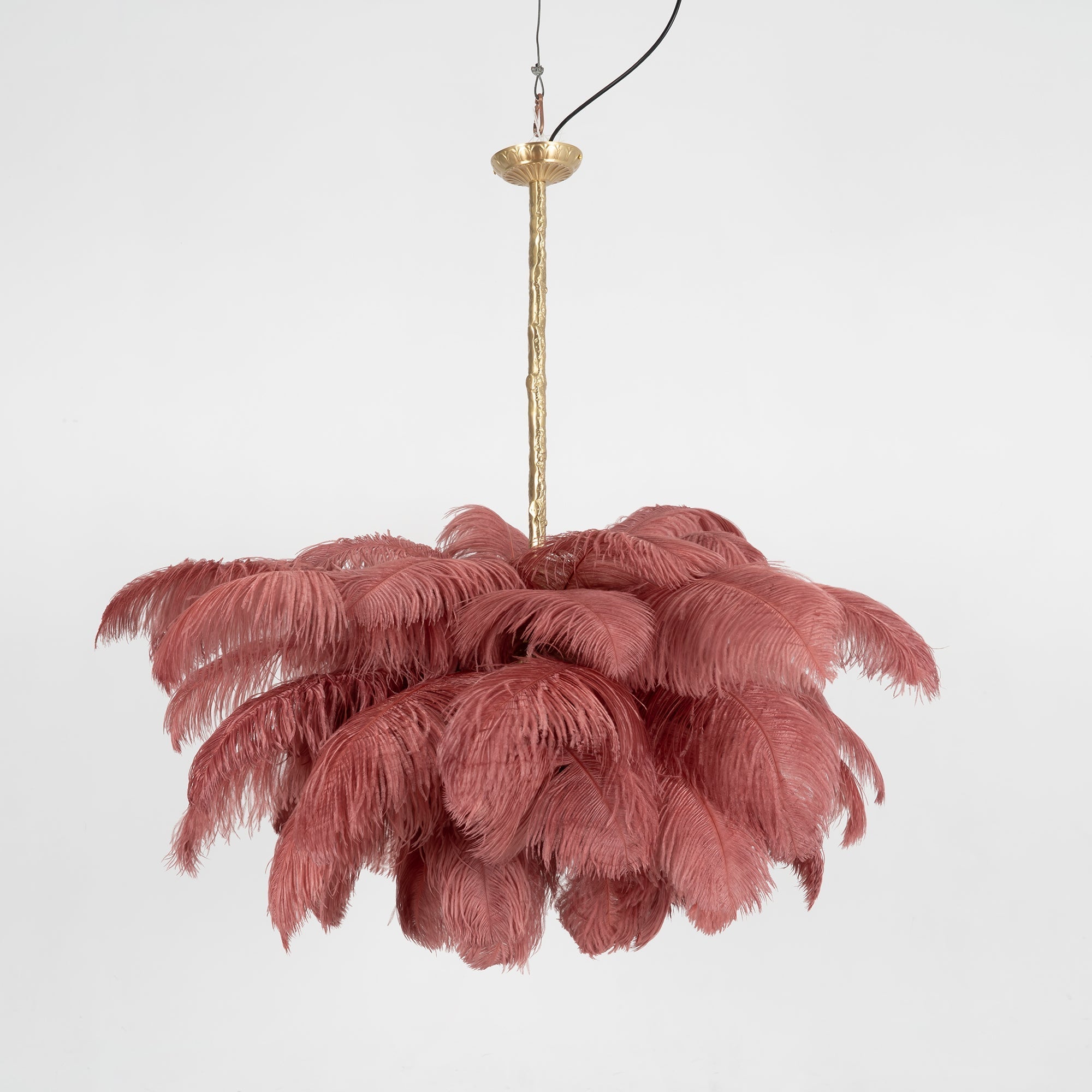 Lustra Chandelier Ostrich Feather Large Brass Stem-Neutral Decor