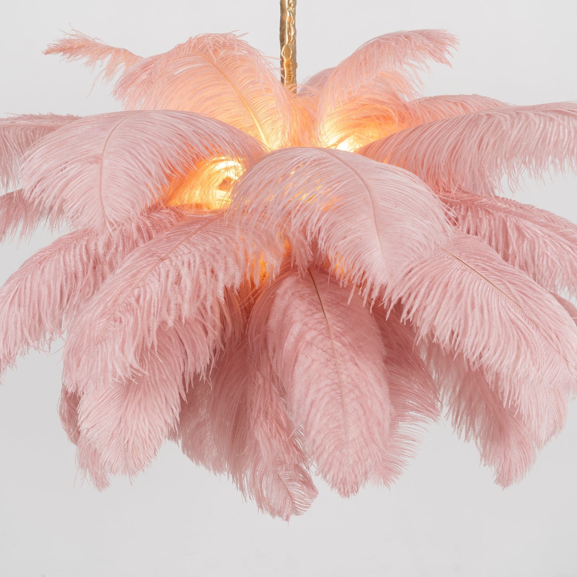 Lustra Chandelier Ostrich Feather Large Brass Stem-Neutral Decor