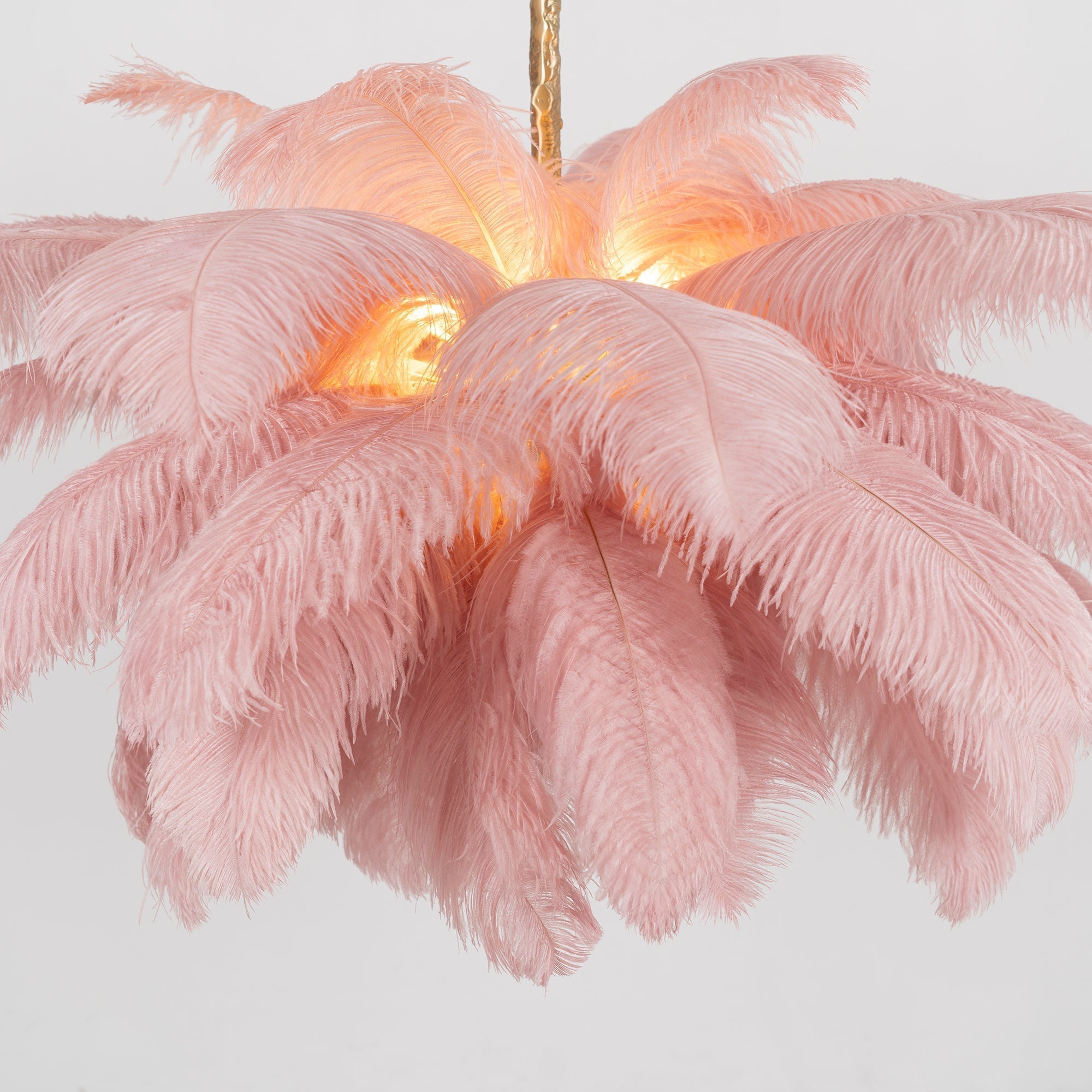 Lustra Chandelier Ostrich Feather Large Brass Stem-Neutral Decor