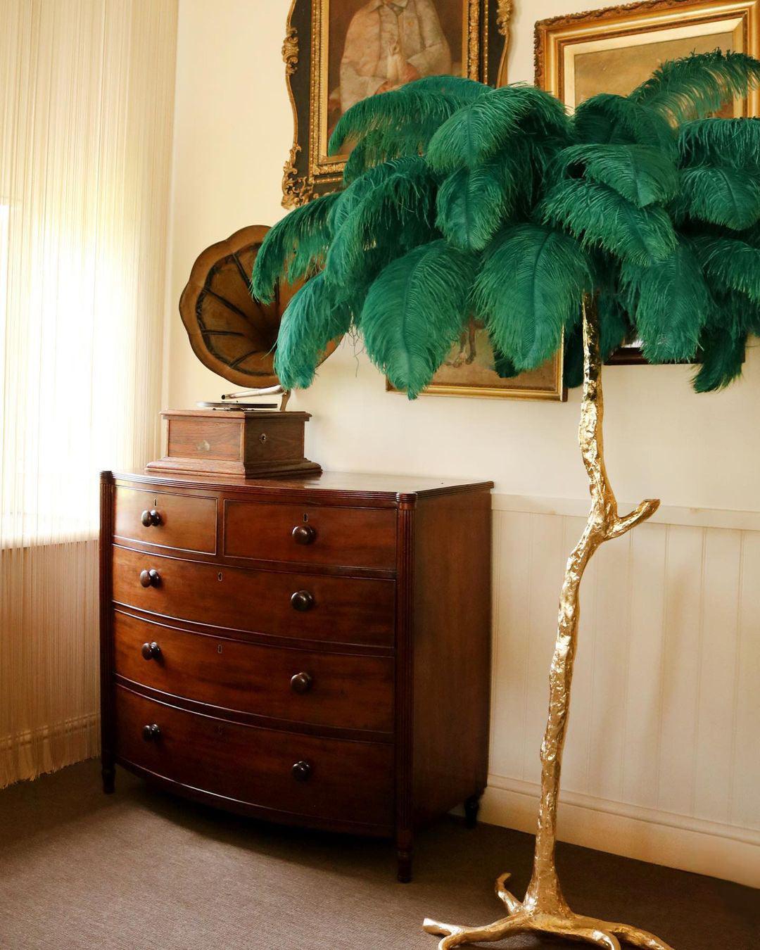 Selis Feather Brass Floor Lamp-Neutral Decor