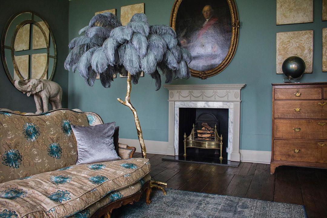 Selis Feather Brass Floor Lamp-Neutral Decor