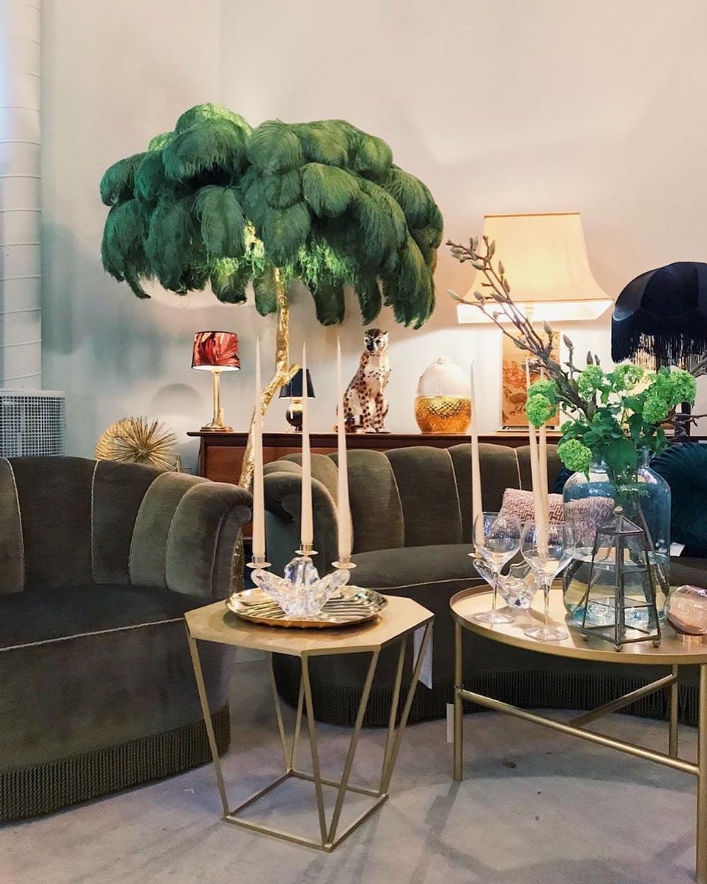 Selis Feather Brass Floor Lamp-Neutral Decor