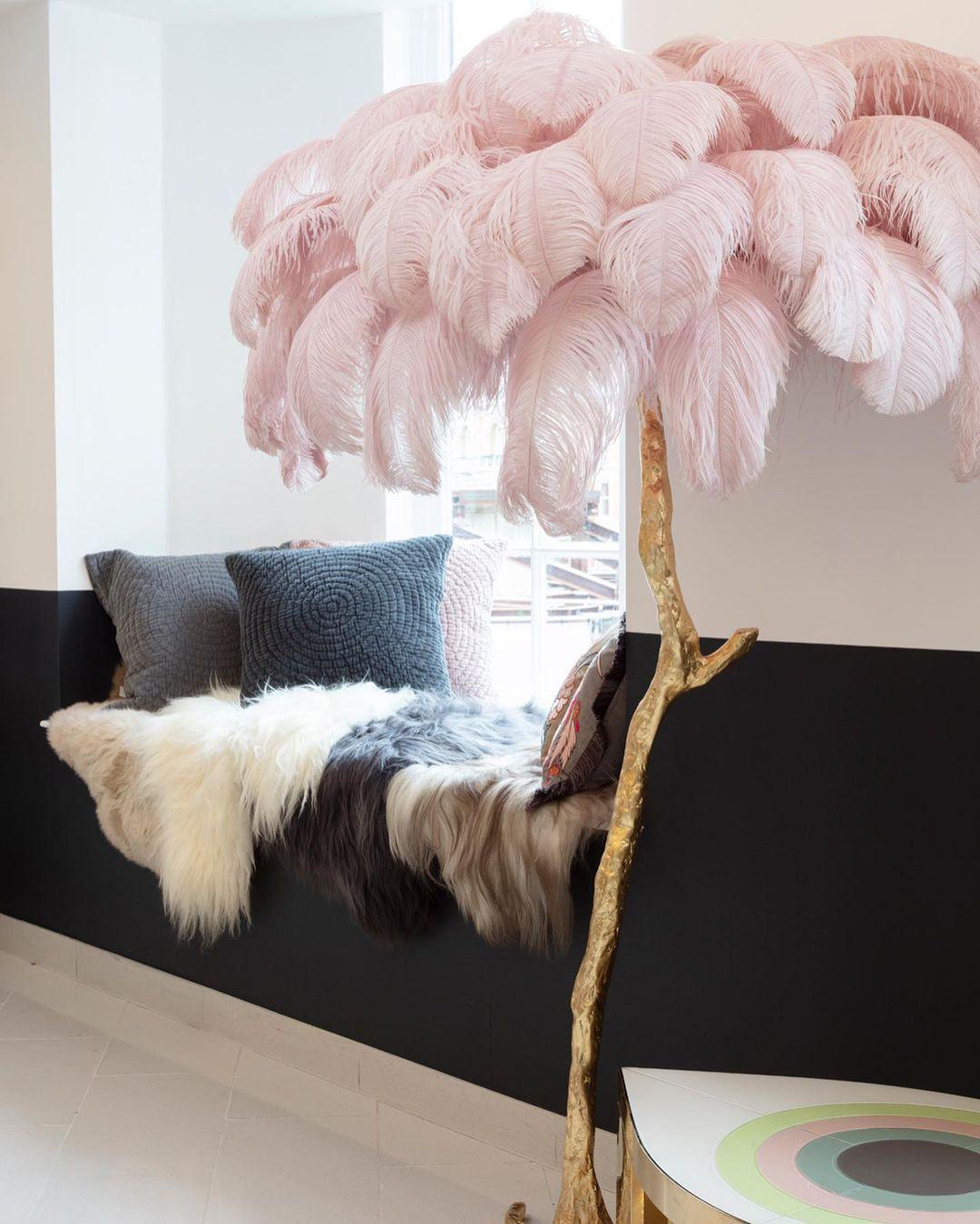 Selis Feather Brass Floor Lamp-Neutral Decor