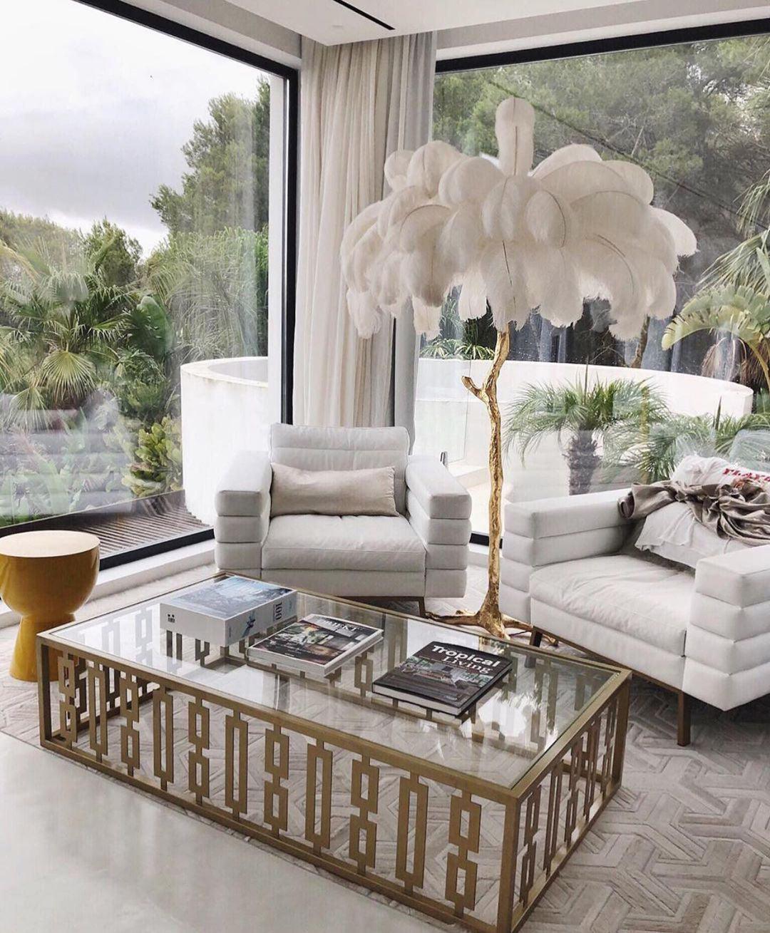 Selis Feather Brass Floor Lamp-Neutral Decor