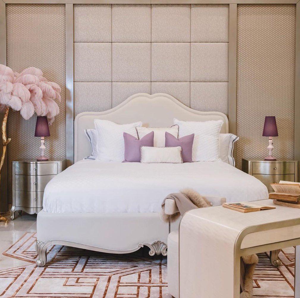 Selis Feather Brass Floor Lamp-Neutral Decor
