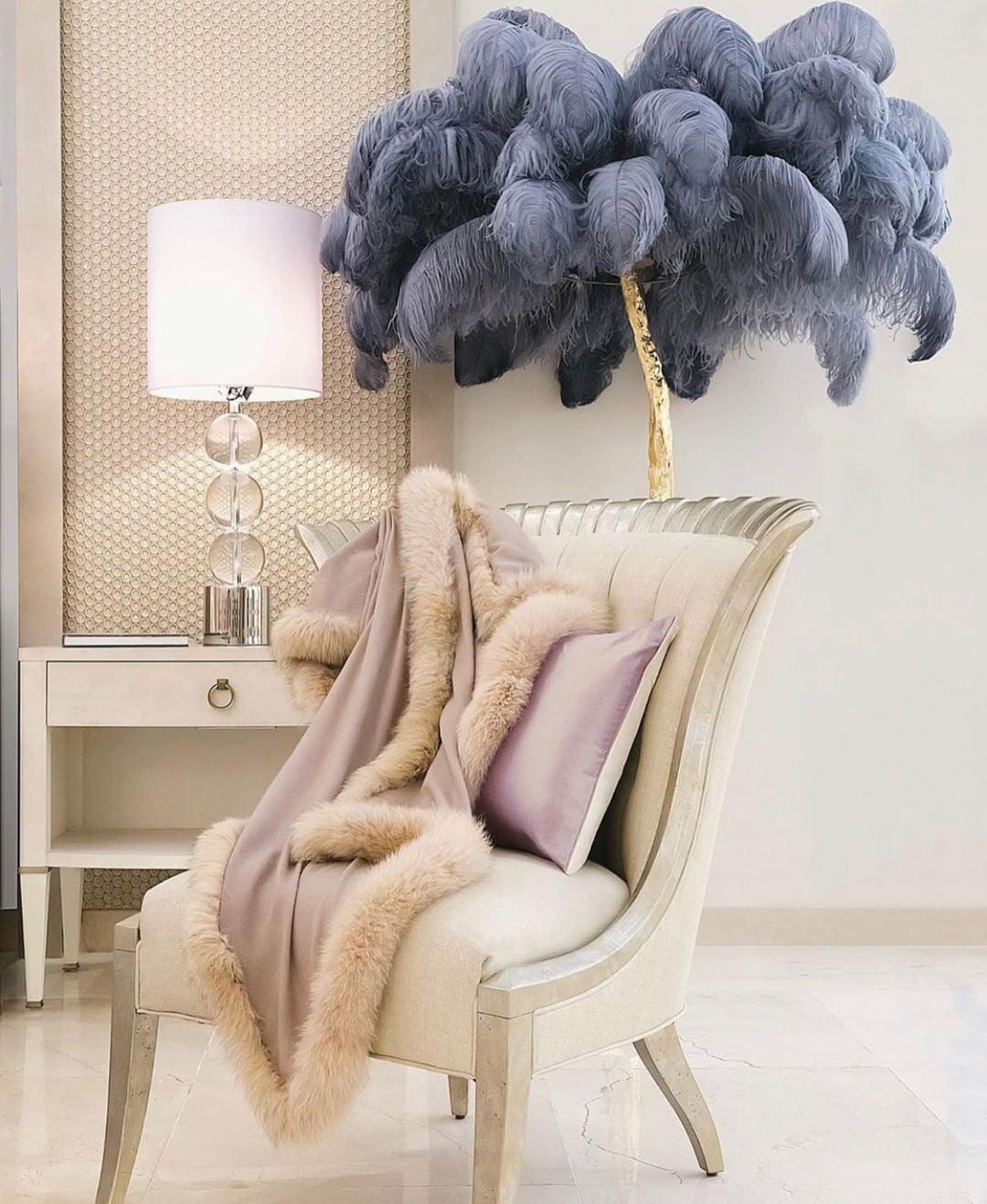 Selis Feather Brass Floor Lamp-Neutral Decor