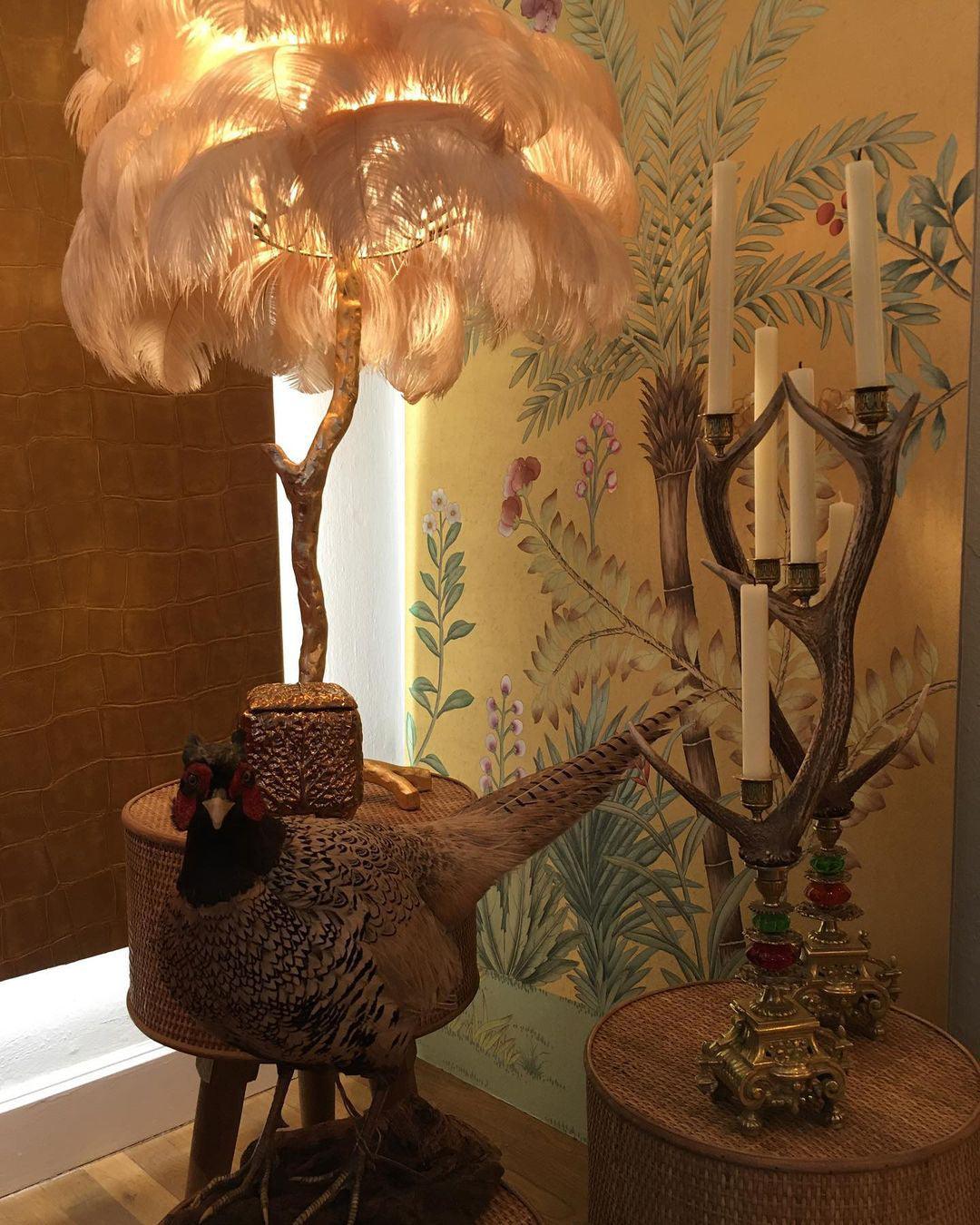 Selis Feather Brass Floor Lamp-Neutral Decor