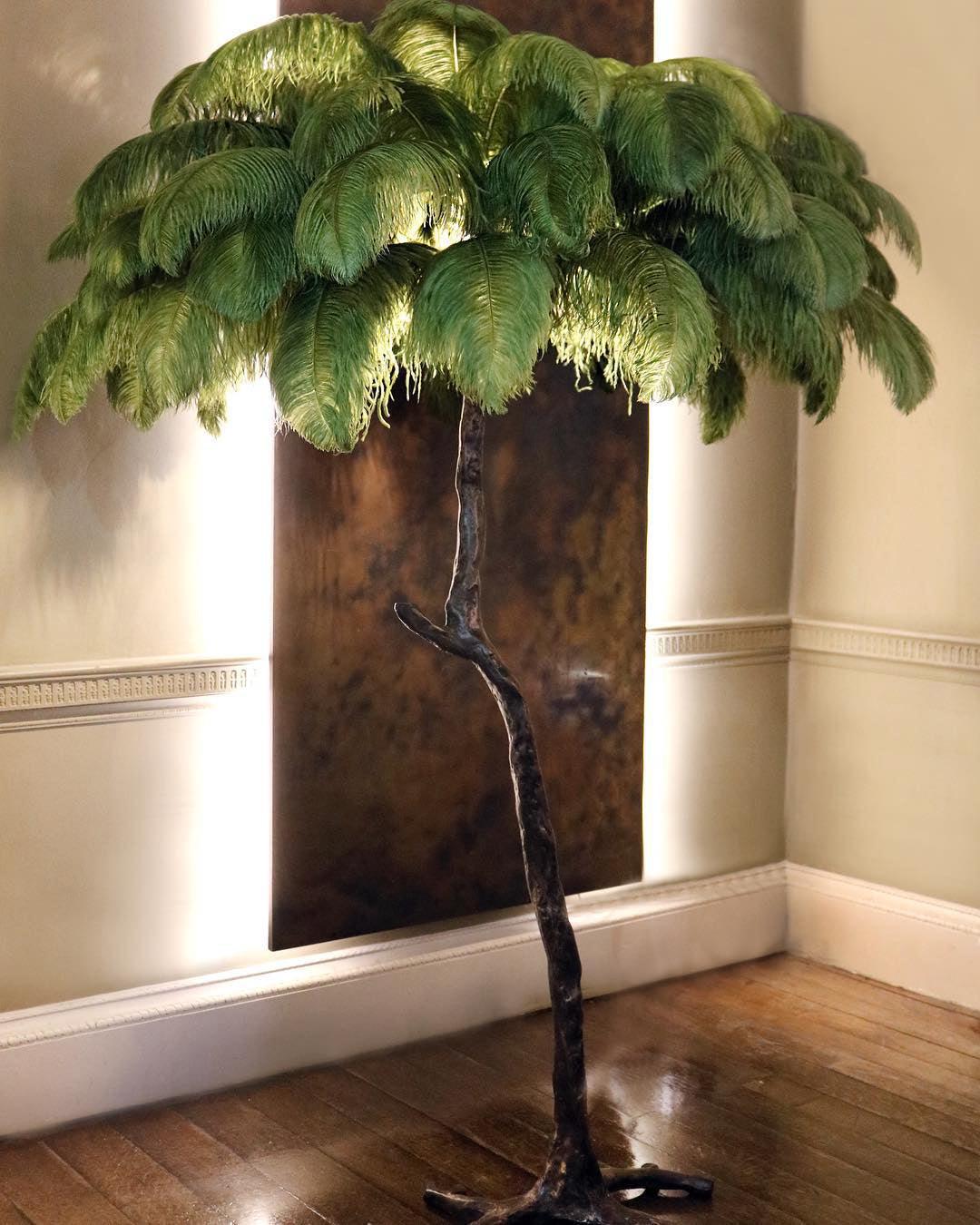 Selis Feather Brass Floor Lamp-Neutral Decor