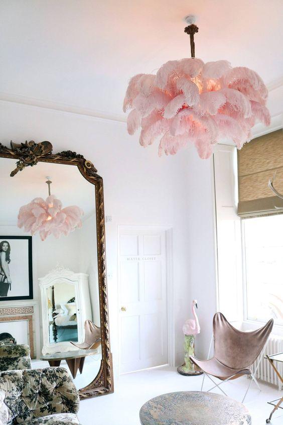 Lustra Chandelier Ostrich Feather Large Brass Stem-Neutral Decor