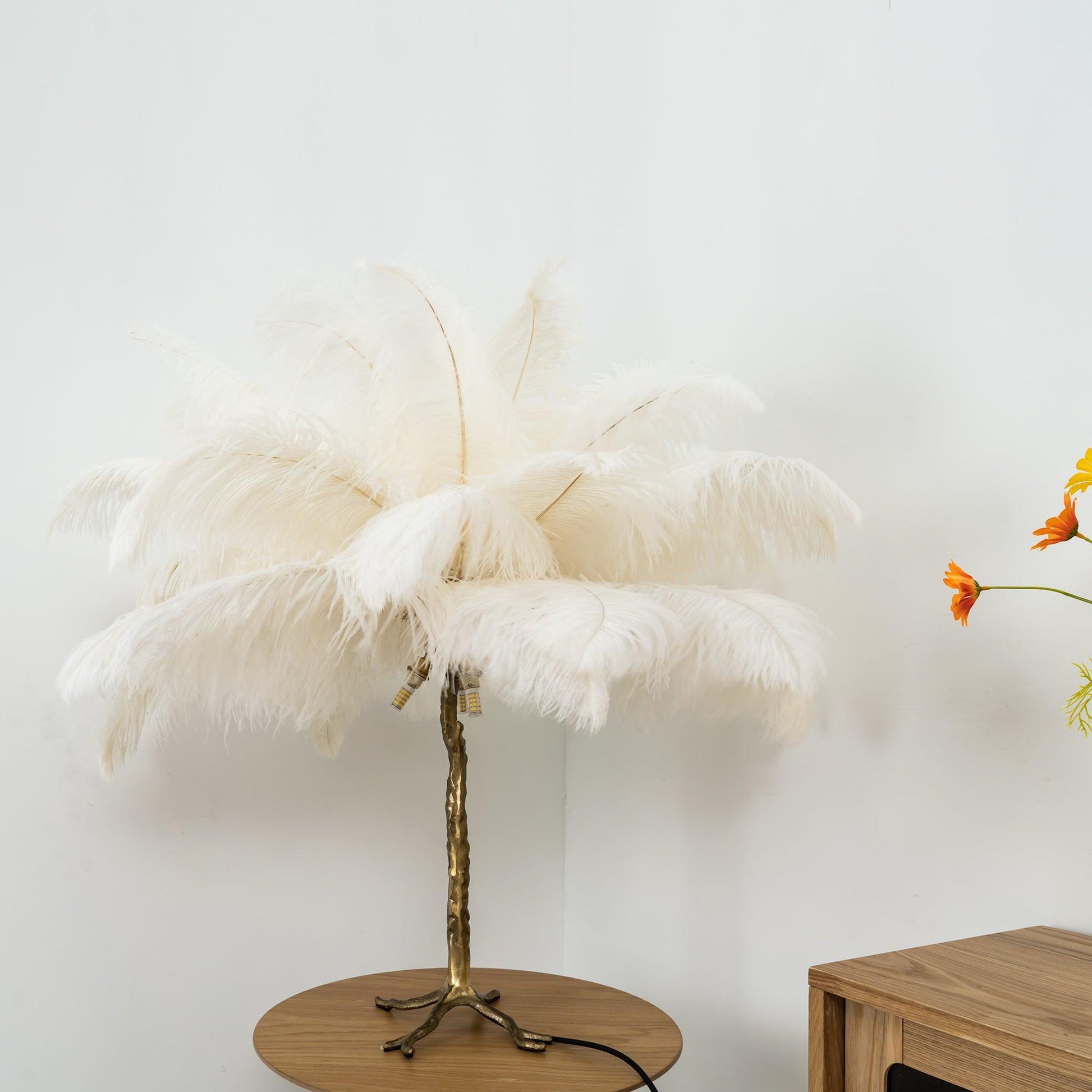 Keveno Brass Feather Elegant Table Lamp-Neutral Decor