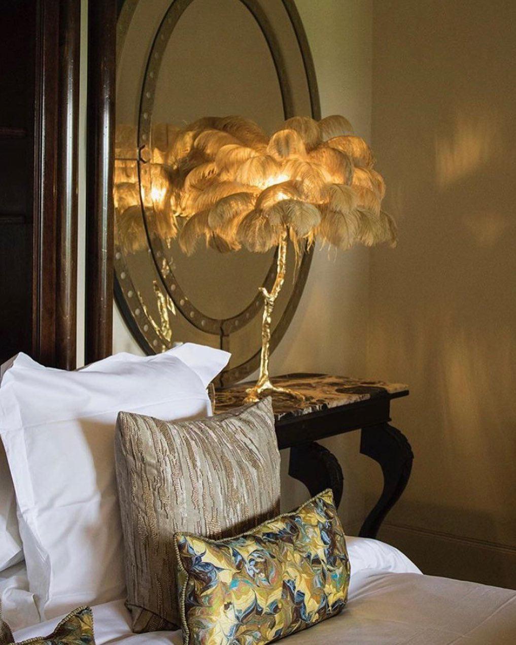 Keveno Brass Feather Elegant Table Lamp-Neutral Decor