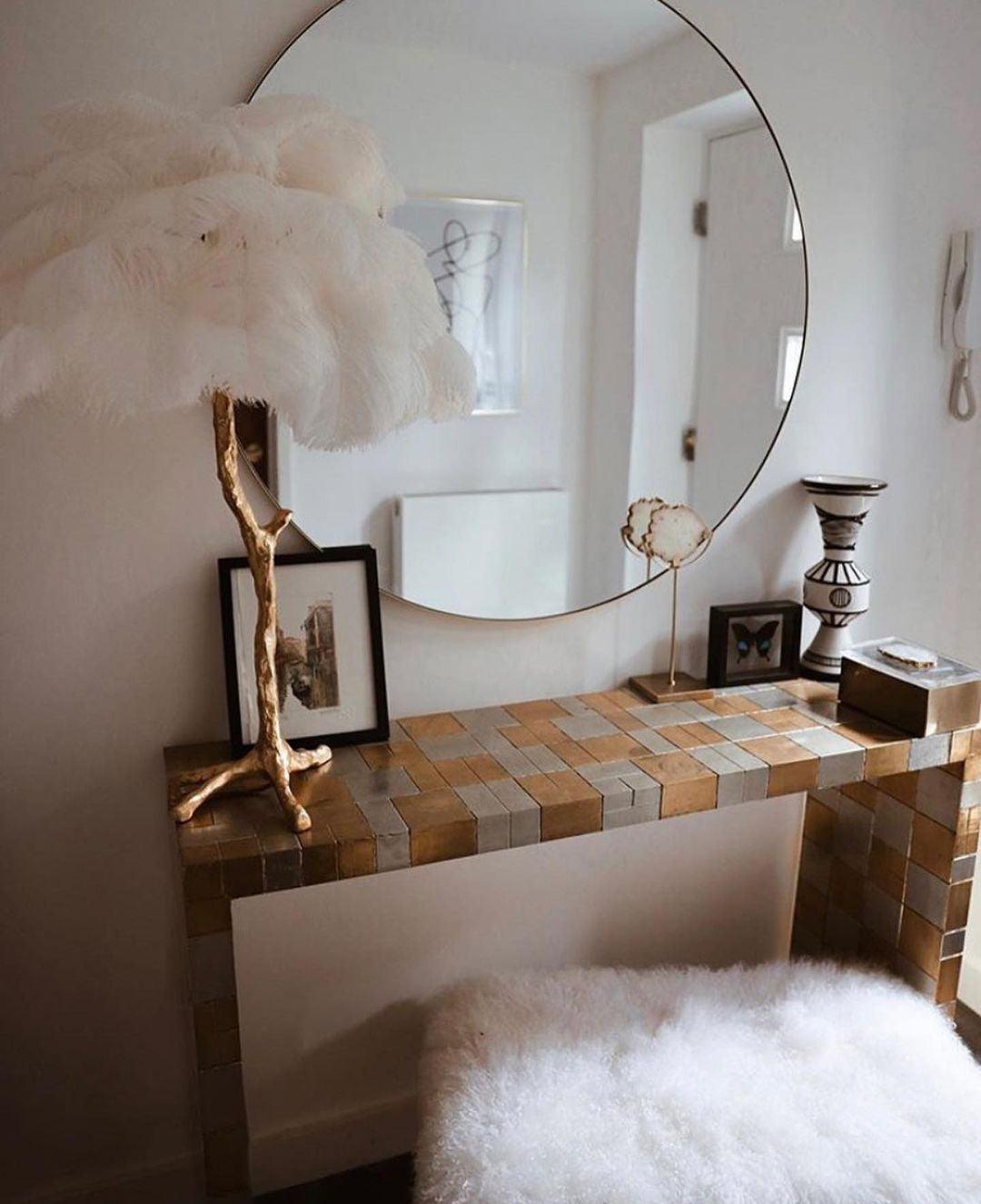 Keveno Brass Feather Elegant Table Lamp-Neutral Decor