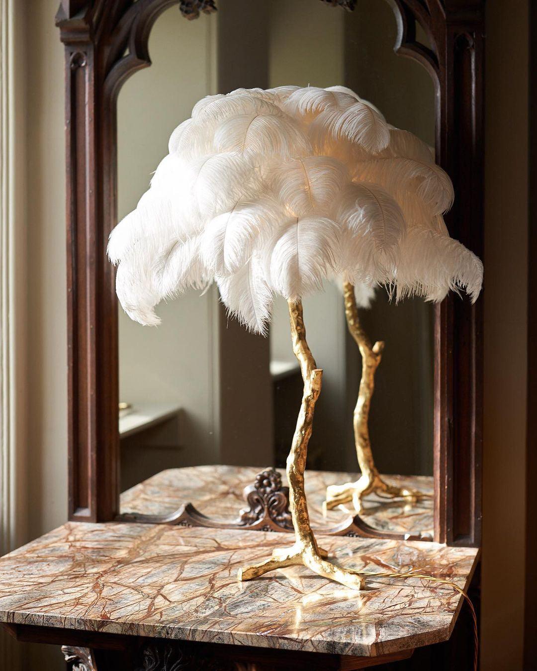 Keveno Brass Feather Elegant Table Lamp-Neutral Decor