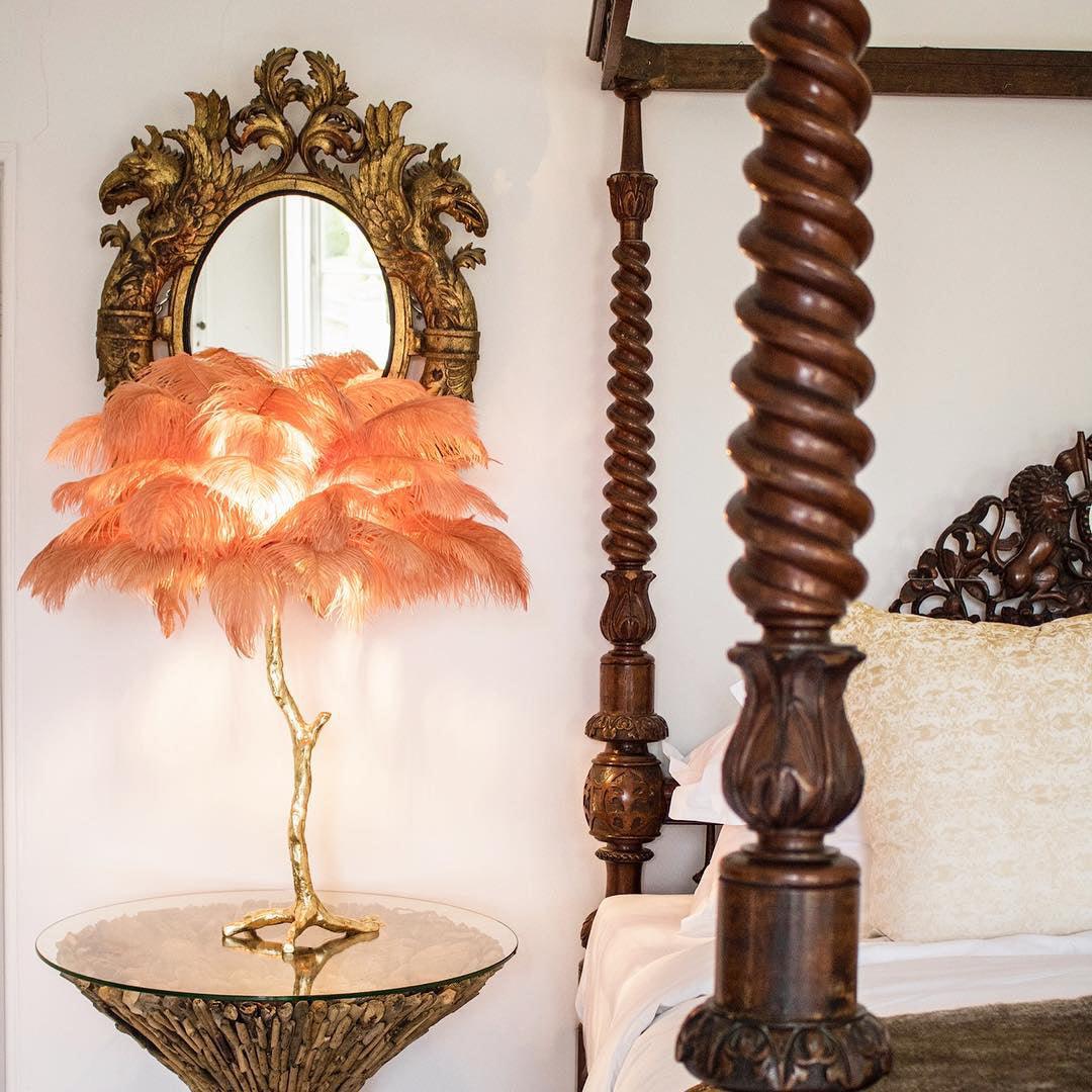 Keveno Brass Feather Elegant Table Lamp-Neutral Decor
