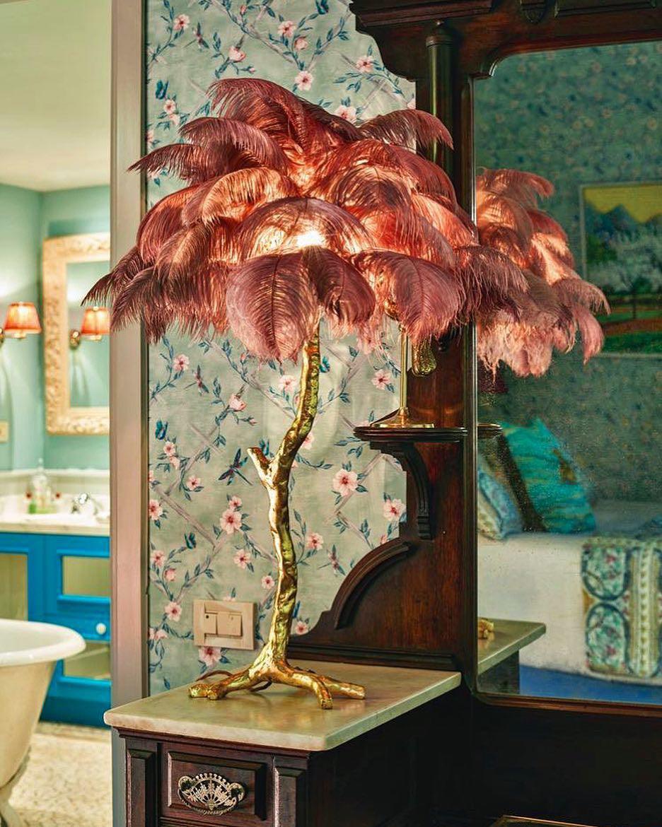 Keveno Brass Feather Elegant Table Lamp-Neutral Decor