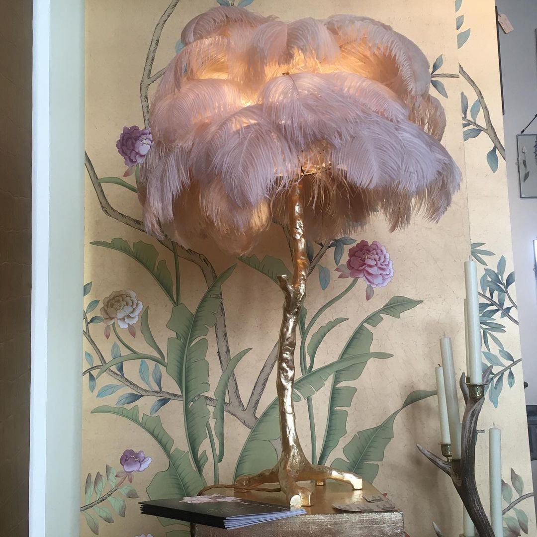 Keveno Brass Feather Elegant Table Lamp-Neutral Decor