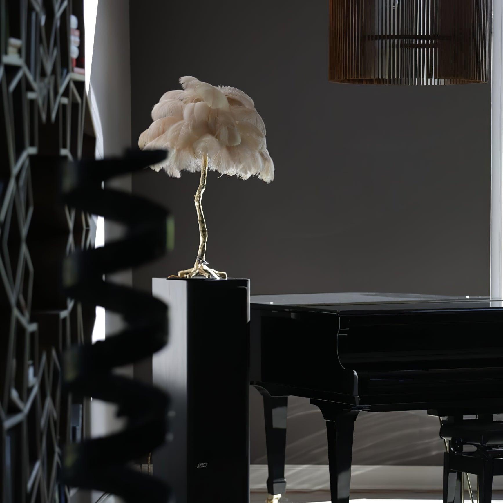 Keveno Brass Feather Elegant Table Lamp-Neutral Decor