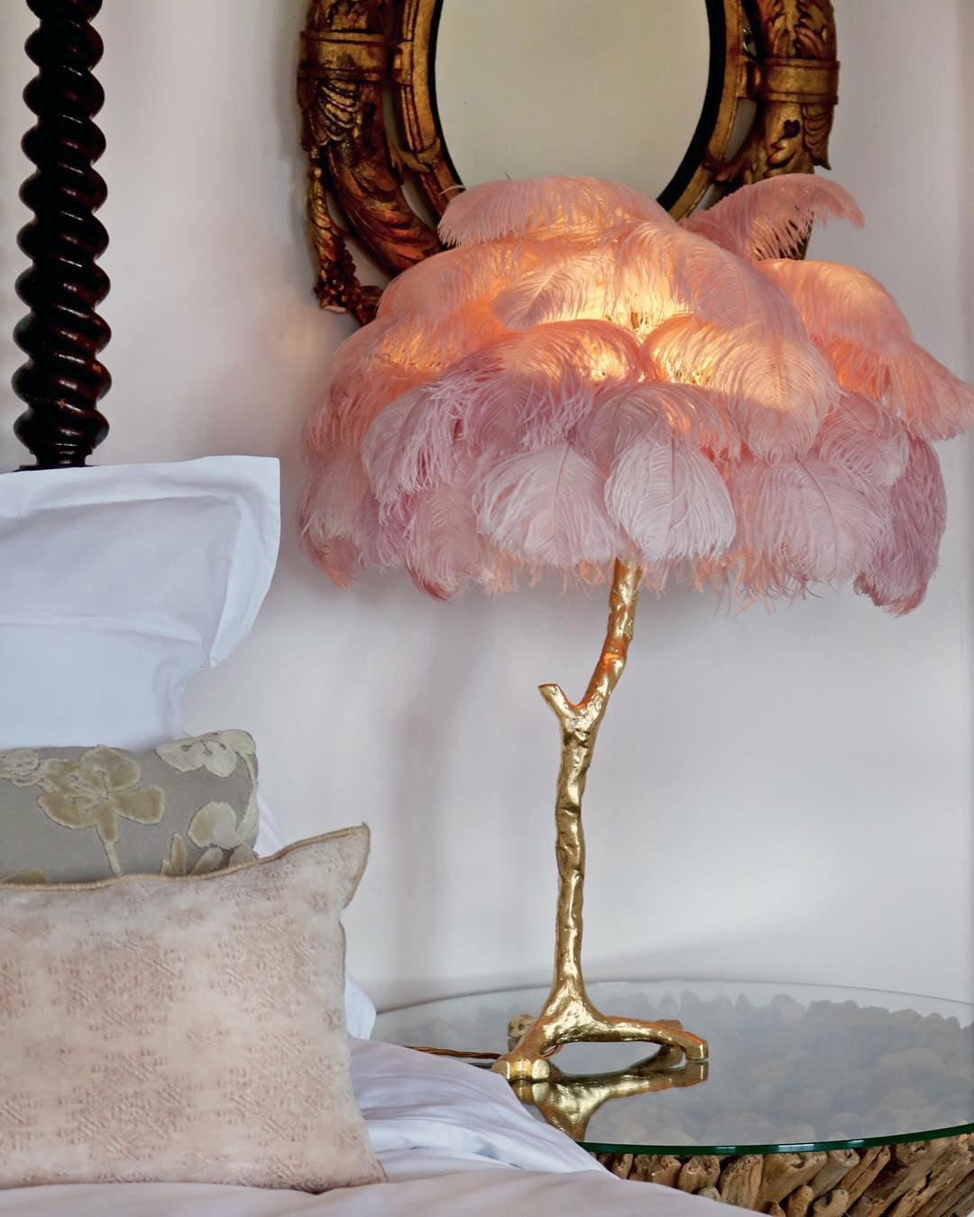 Keveno Brass Feather Elegant Table Lamp-Neutral Decor