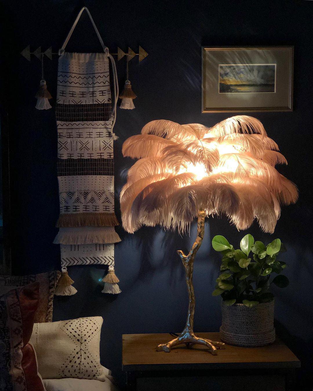 Keveno Brass Feather Elegant Table Lamp-Neutral Decor