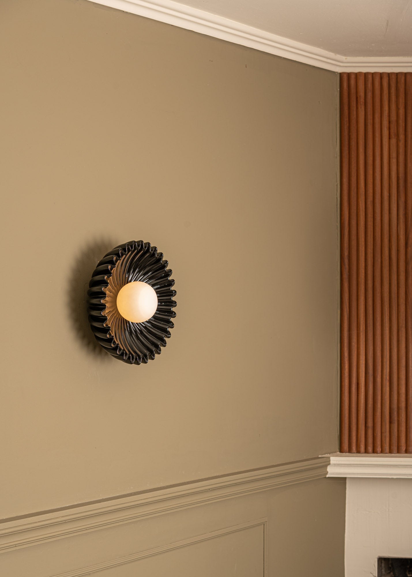 Ivvinen Wall Lamp