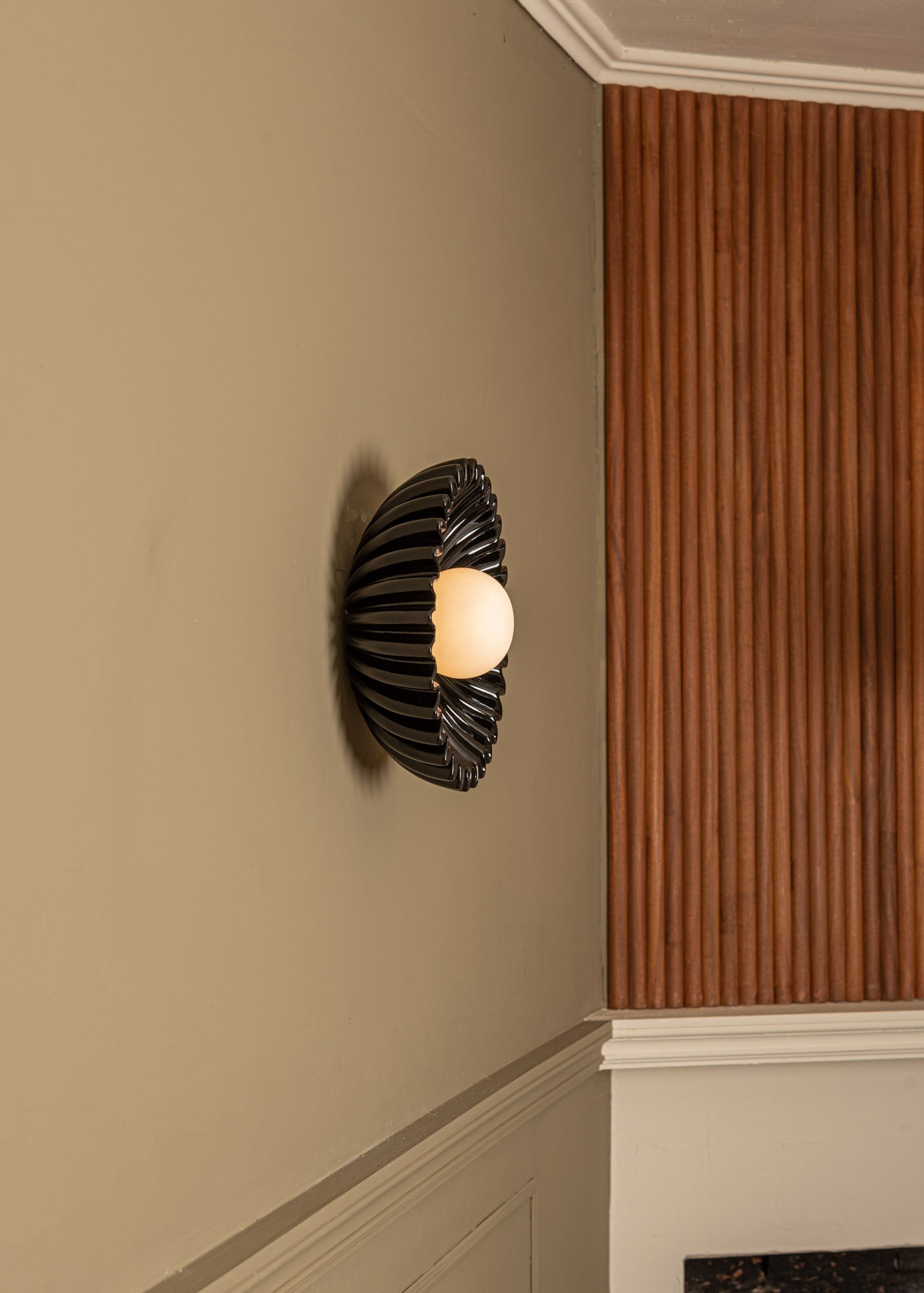 Ivvinen Wall Lamp